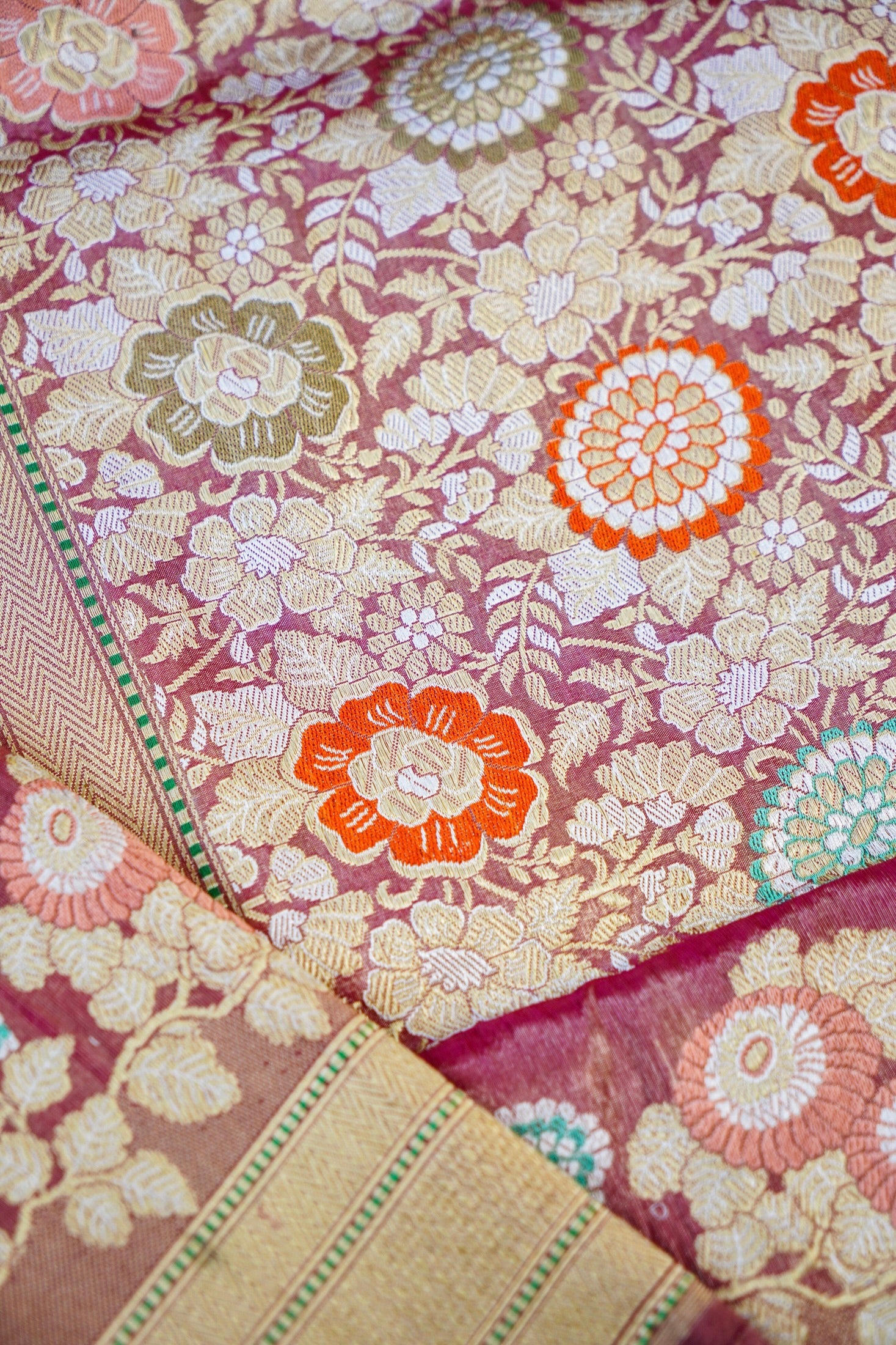 Handloom Banarasi Pure Silk Tissue Kadwa Saree