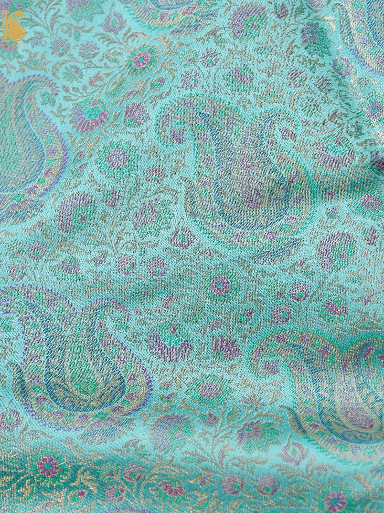 Handloom Banarasi Kalka Ambi Tanchoi Silk Fabric
