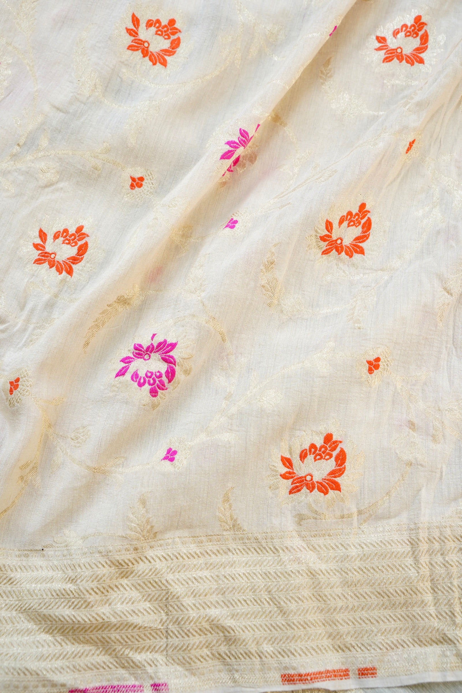 Moonga Silk Handloom Banarasi Dyeable Suit Fabric