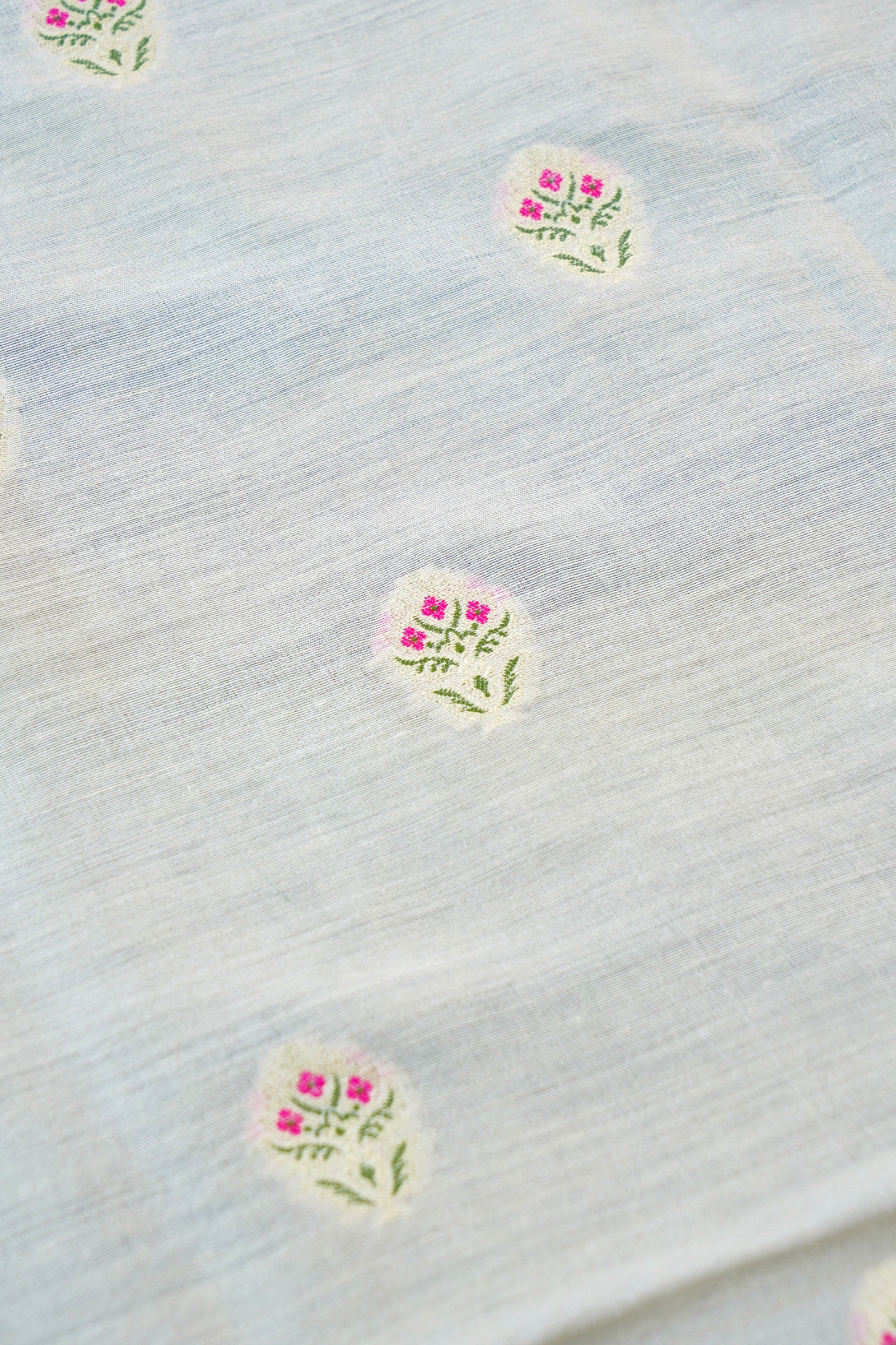 Moonga Silk Handloom Banarasi Dyeable Suit Fabric