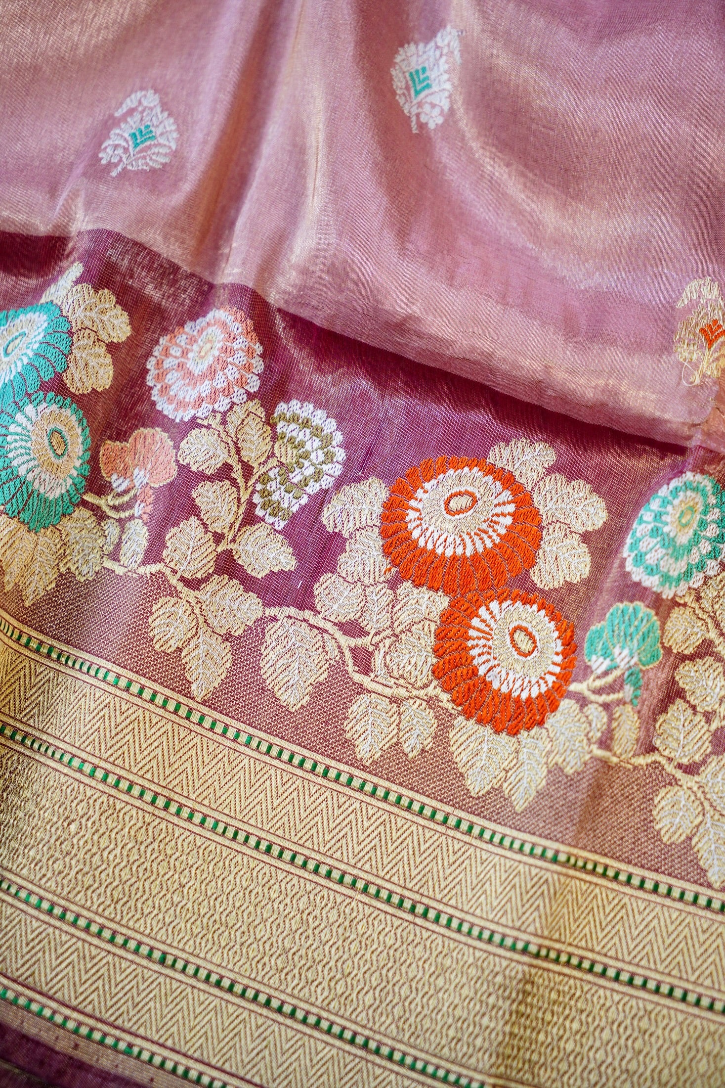 Handloom Banarasi Pure Silk Tissue Kadwa Saree