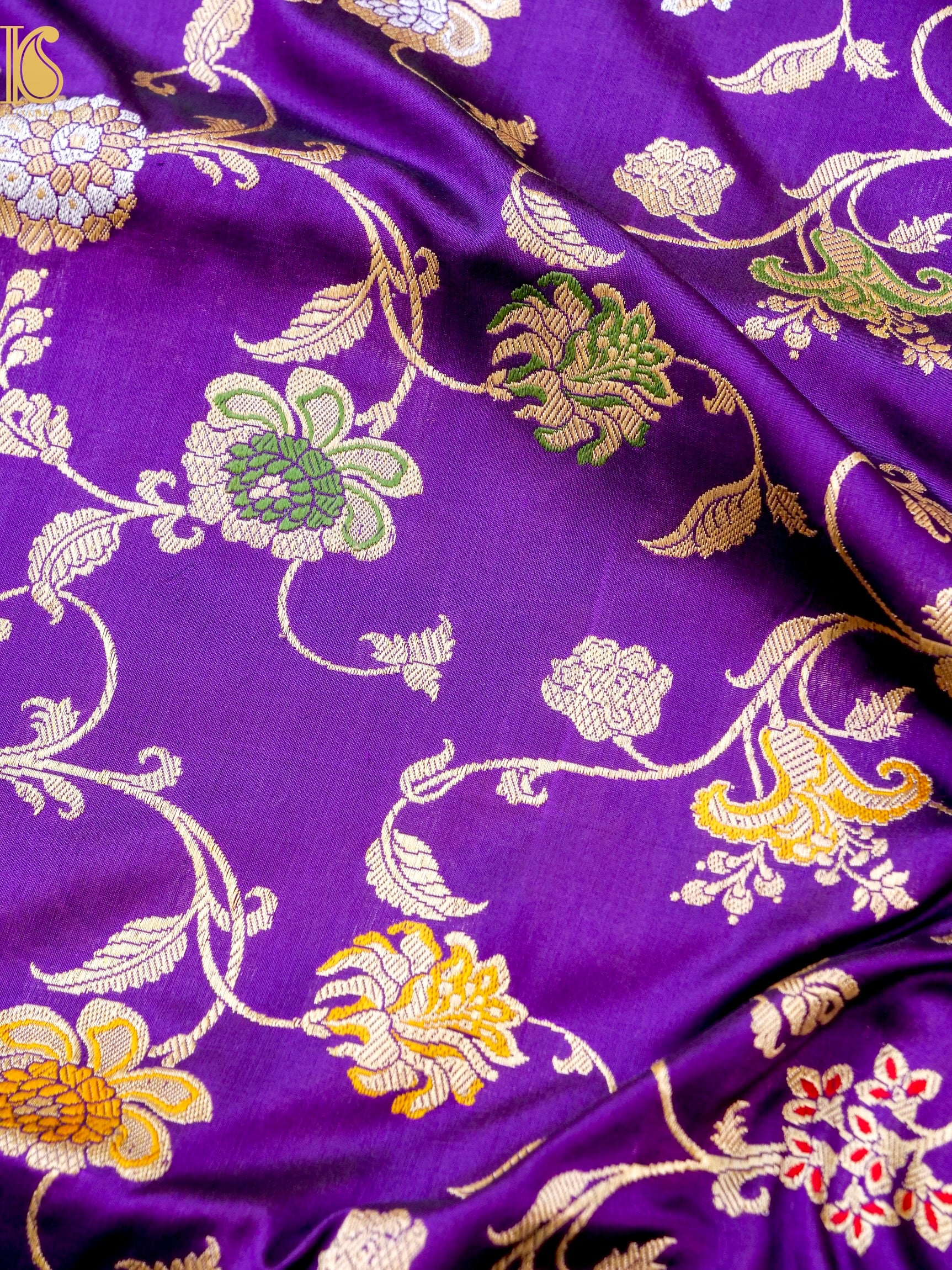Banarasi Katan Silk Handwoven Kadwa Jaal Saree