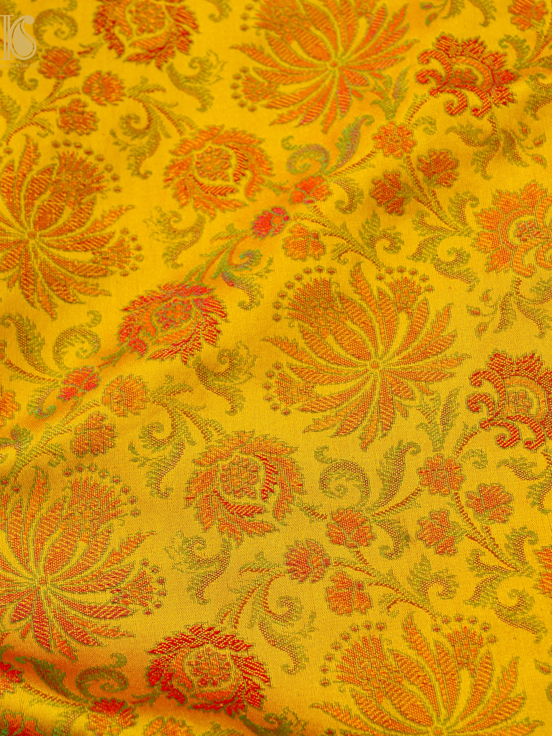 Handloom Banarasi Guldaudi Tanchoi Silk Fabric