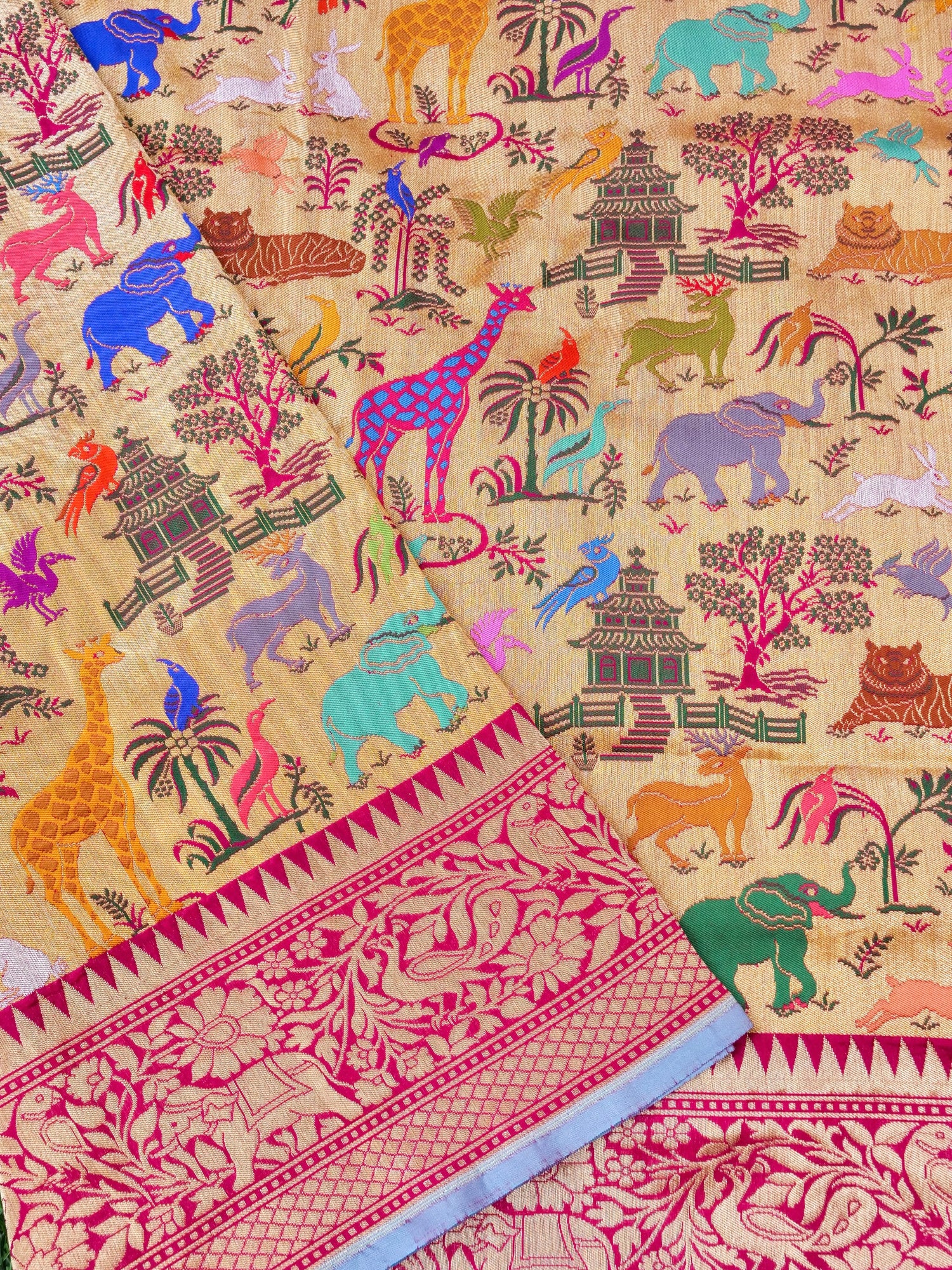 Handwoven Banarasi Katan Silk Kadwa Shikargah Saree