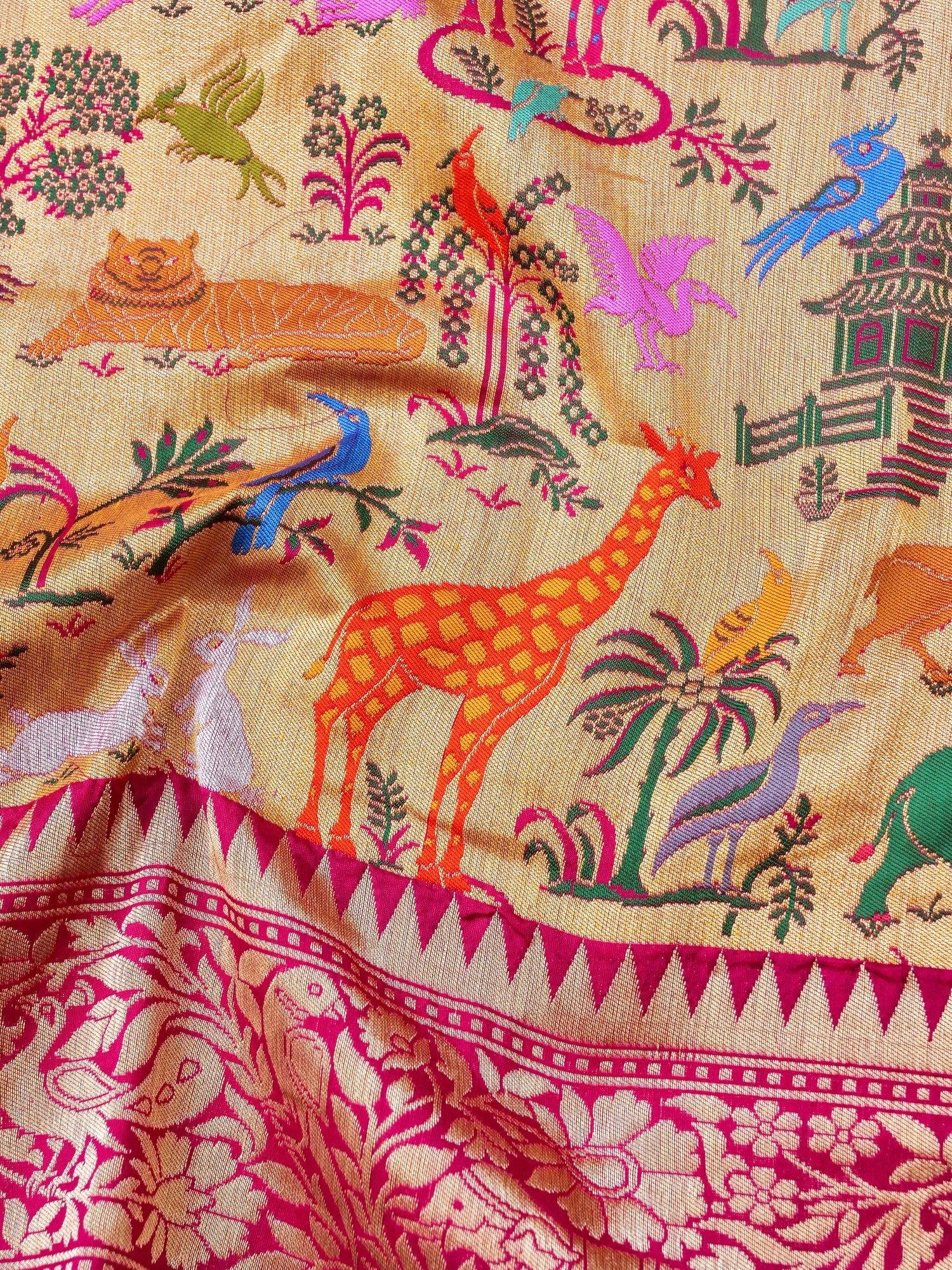 Handwoven Banarasi Katan Silk Kadwa Shikargah Saree