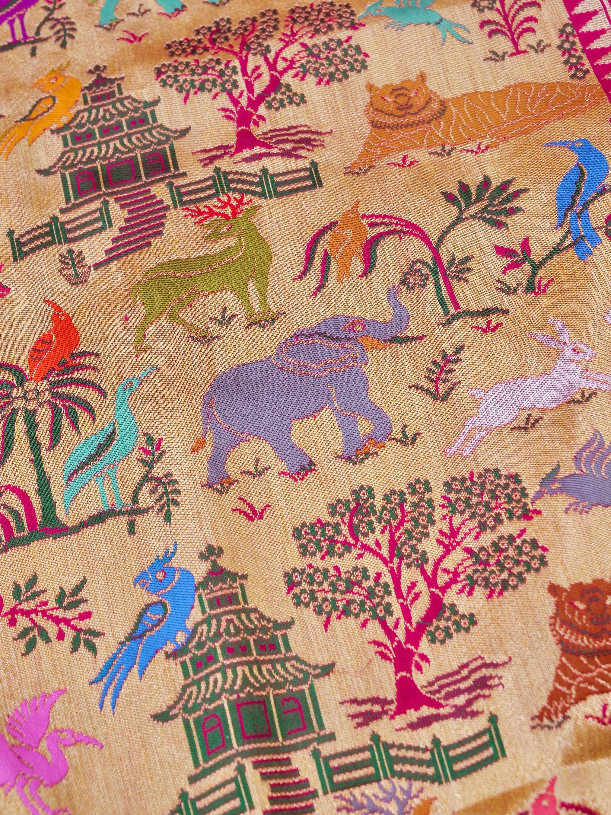 Handwoven Banarasi Katan Silk Kadwa Shikargah Saree