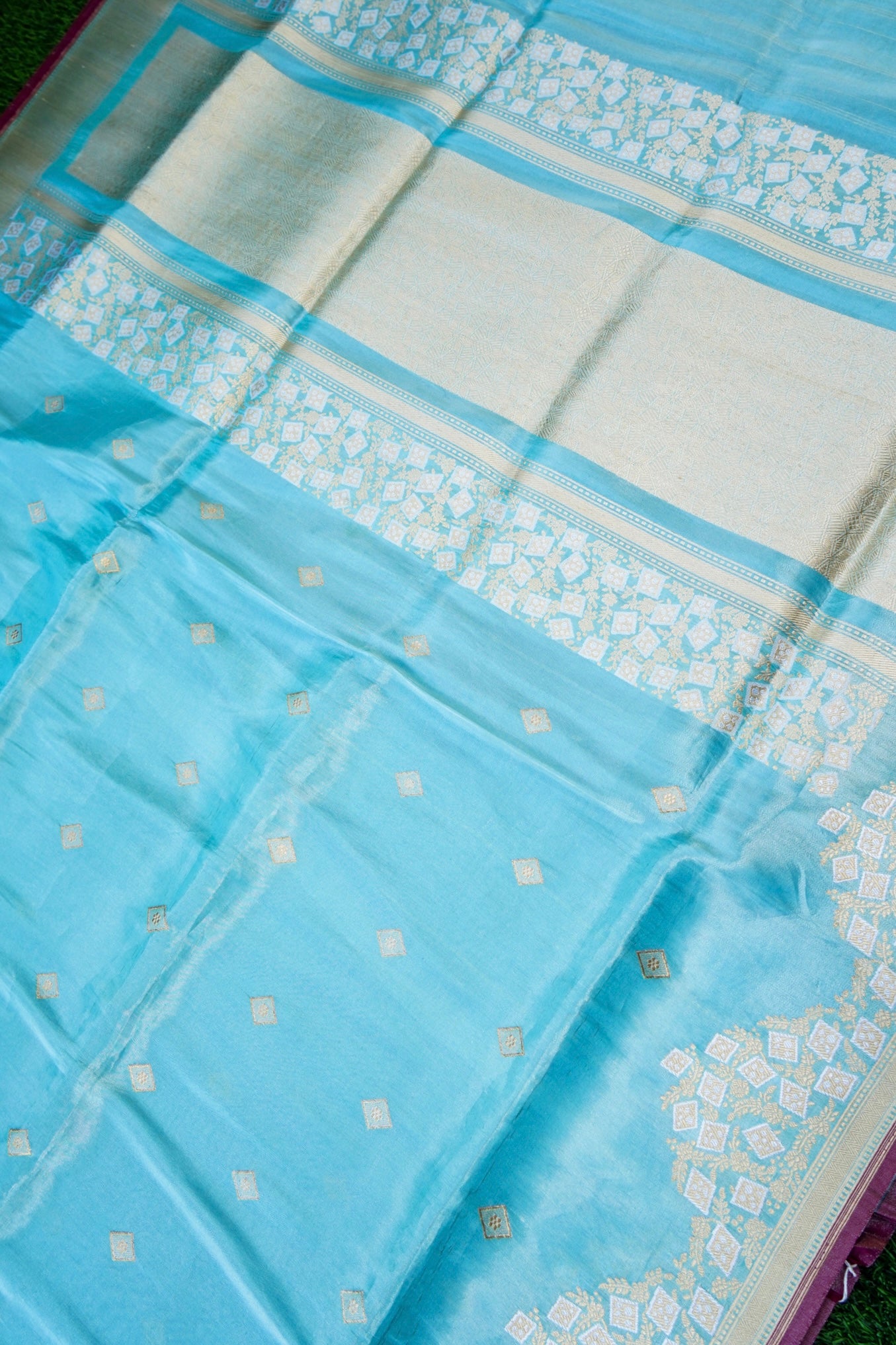 Handloom Banarasi Pure Silk Tissue Kadwa Saree