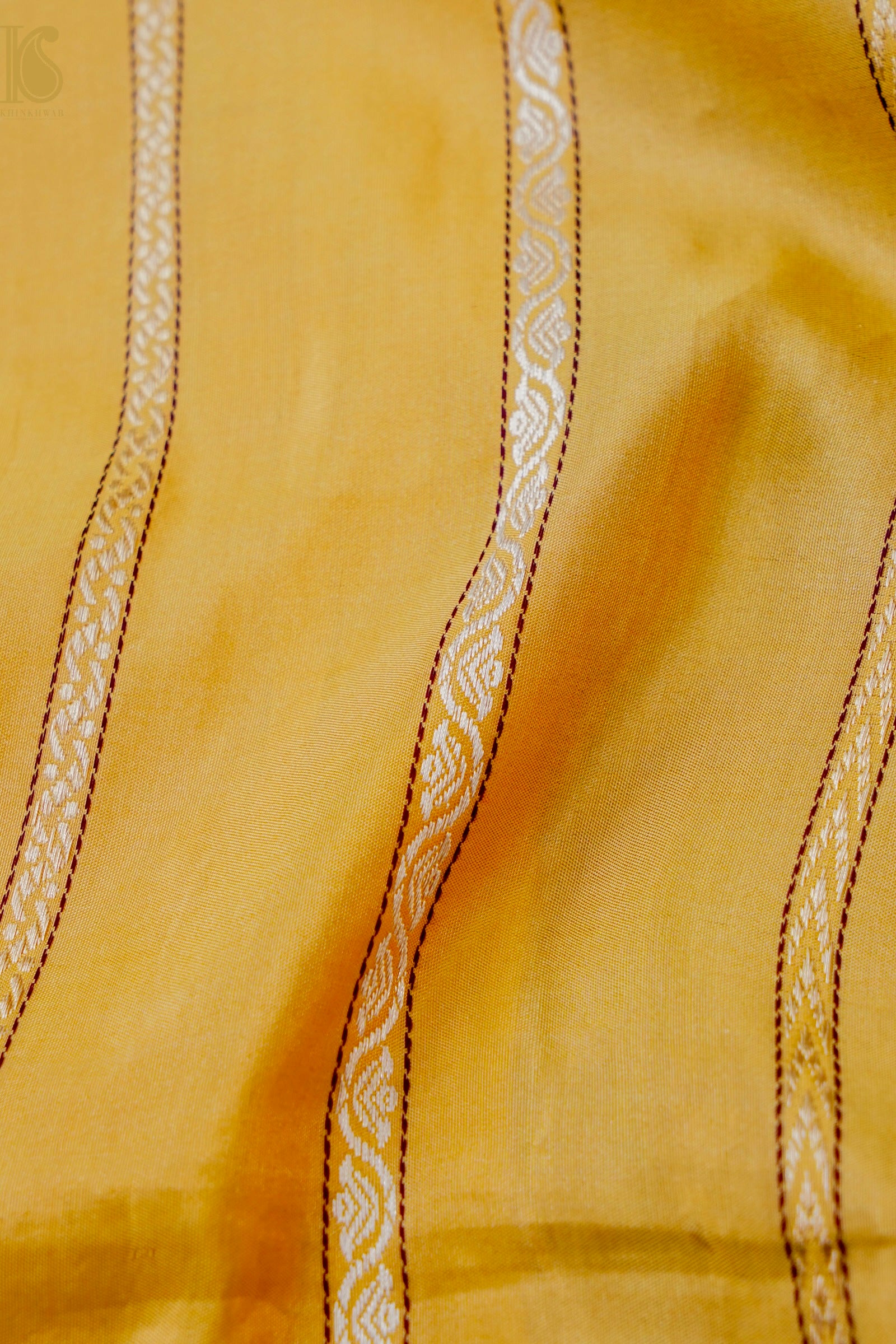 Handloom Banarasi Pure Silk Tissue Saree