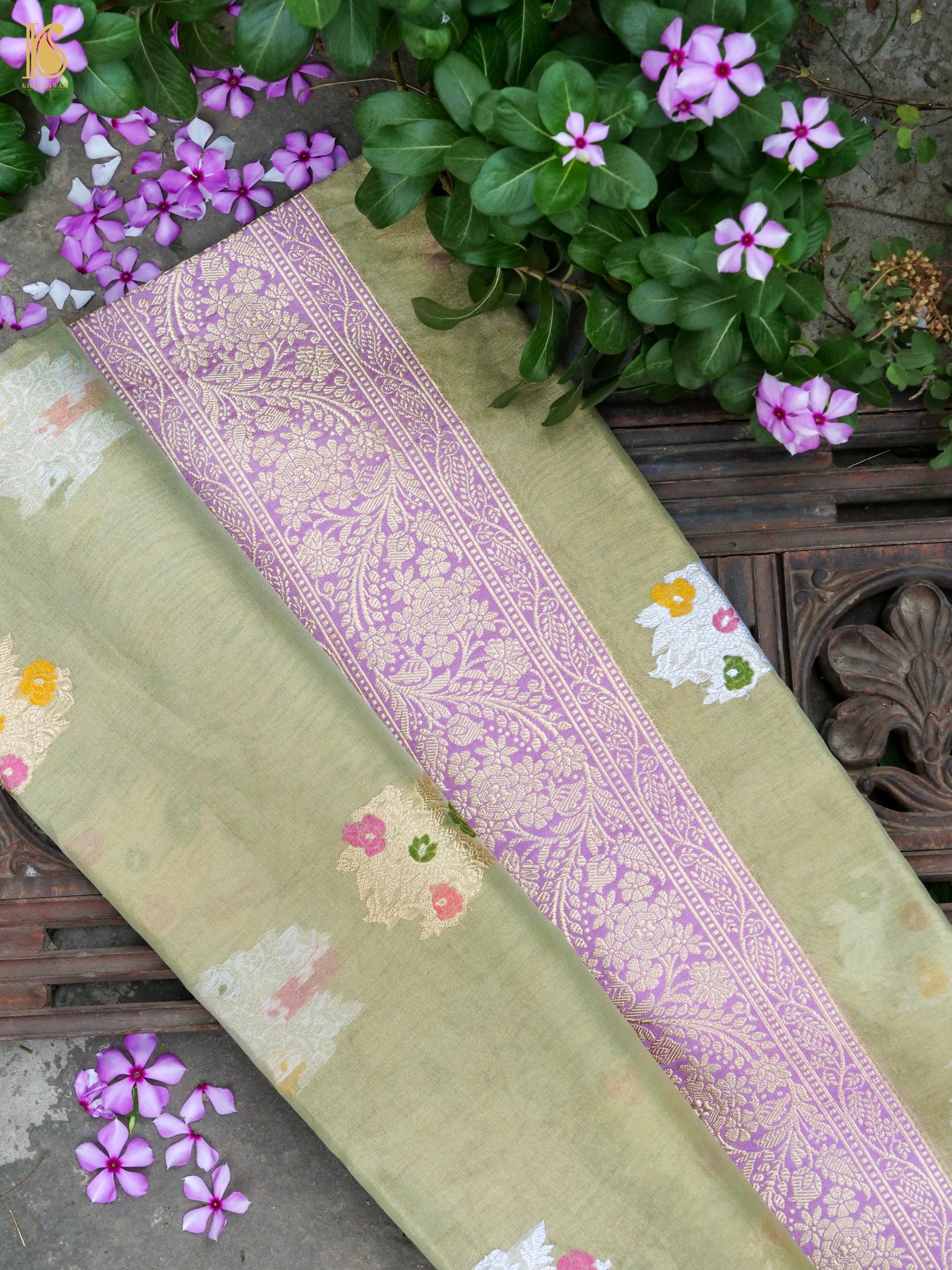 Handloom Banarasi Pure Silk Tissue Kadwa Saree