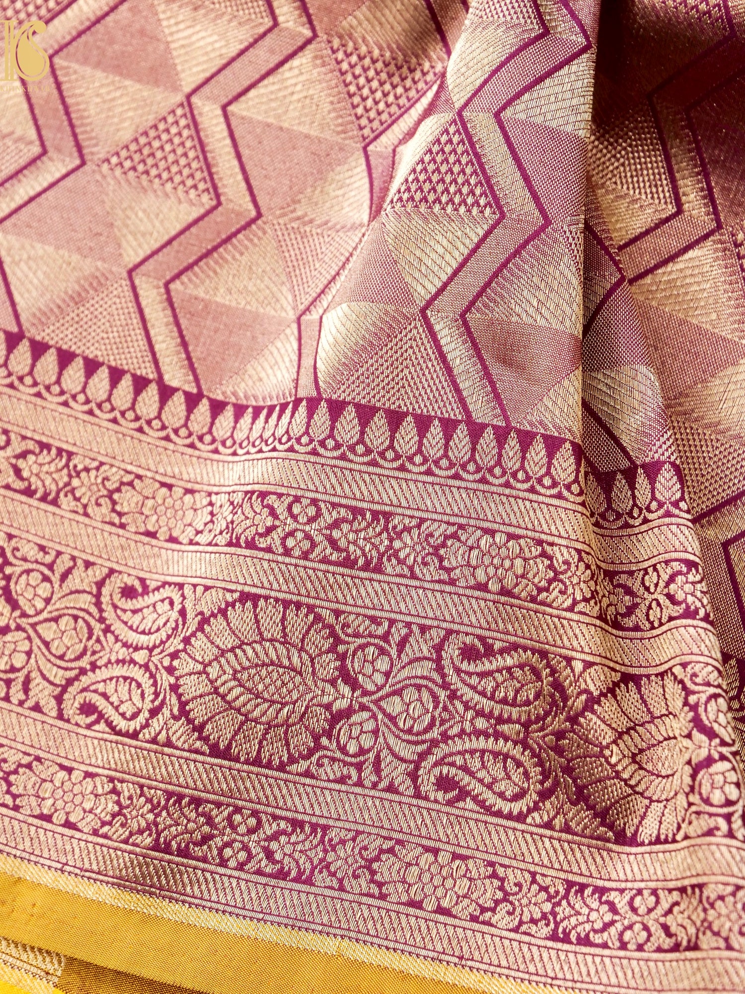 Handloom Banarasi Katan Silk Zari Tanchoi Saree