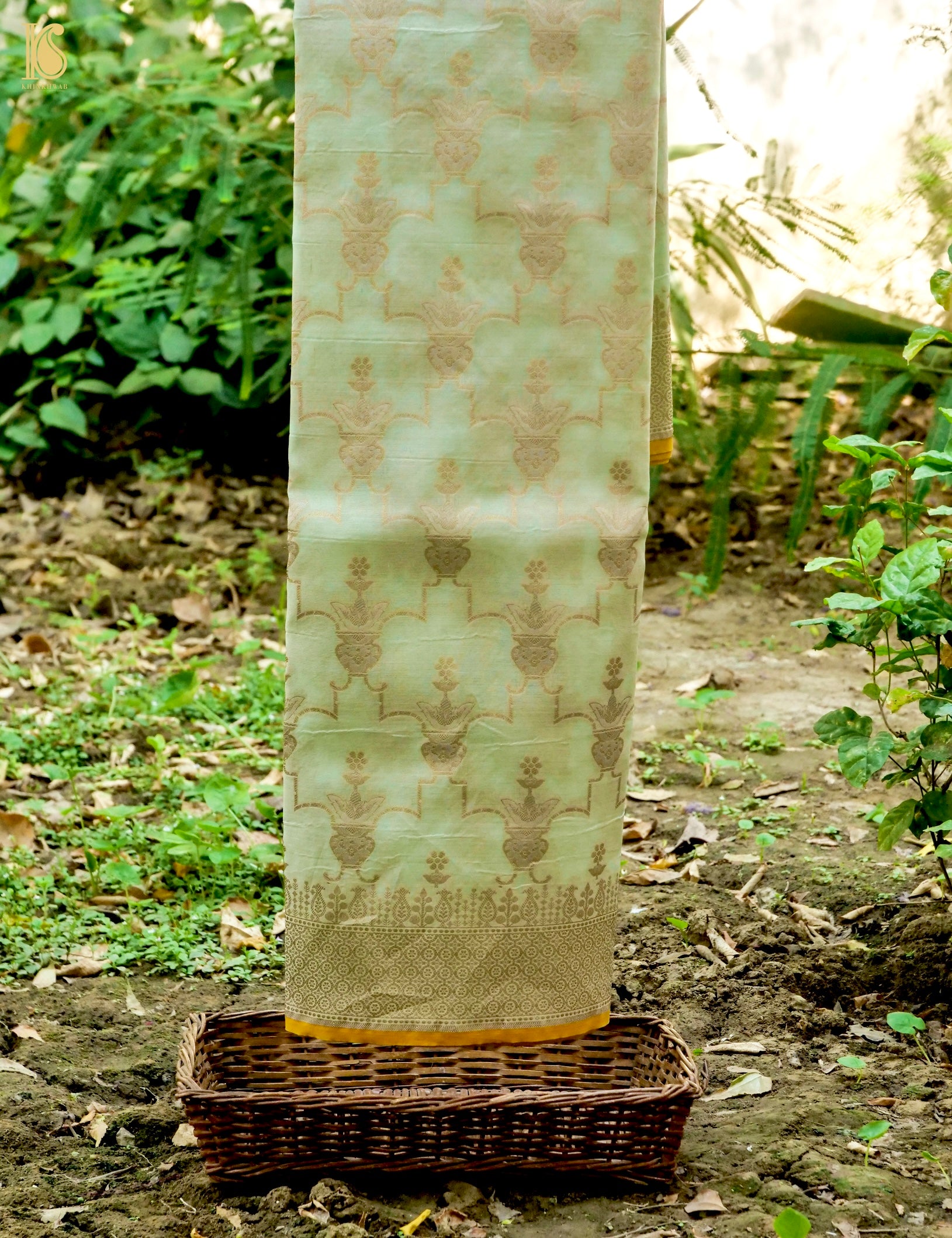 Handloom Kora Banarasi Ektara Saree