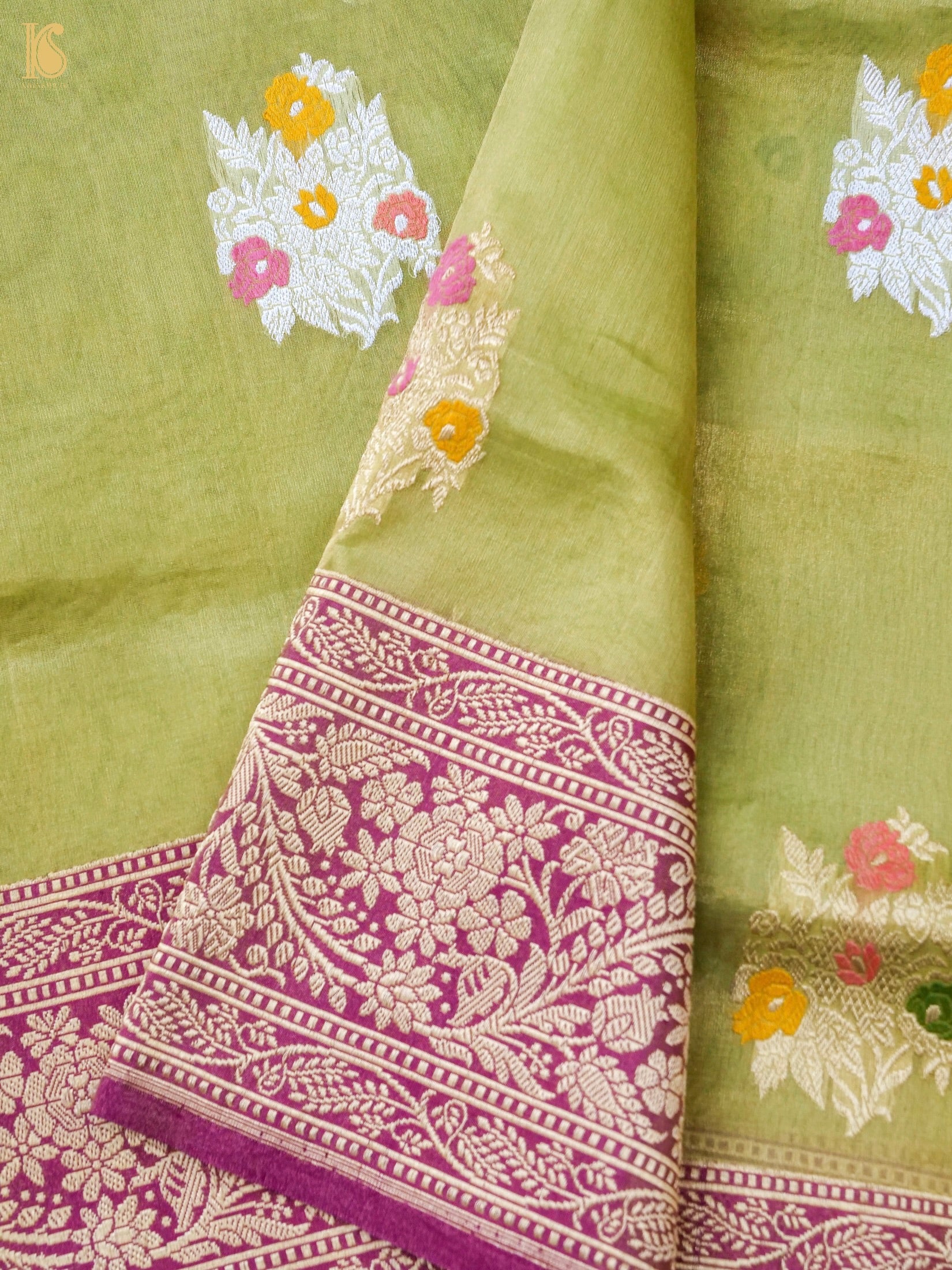 Handloom Banarasi Pure Silk Tissue Kadwa Saree
