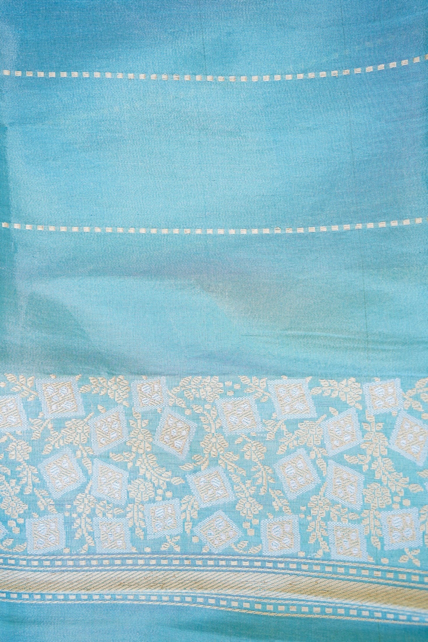 Handloom Banarasi Pure Silk Tissue Kadwa Saree