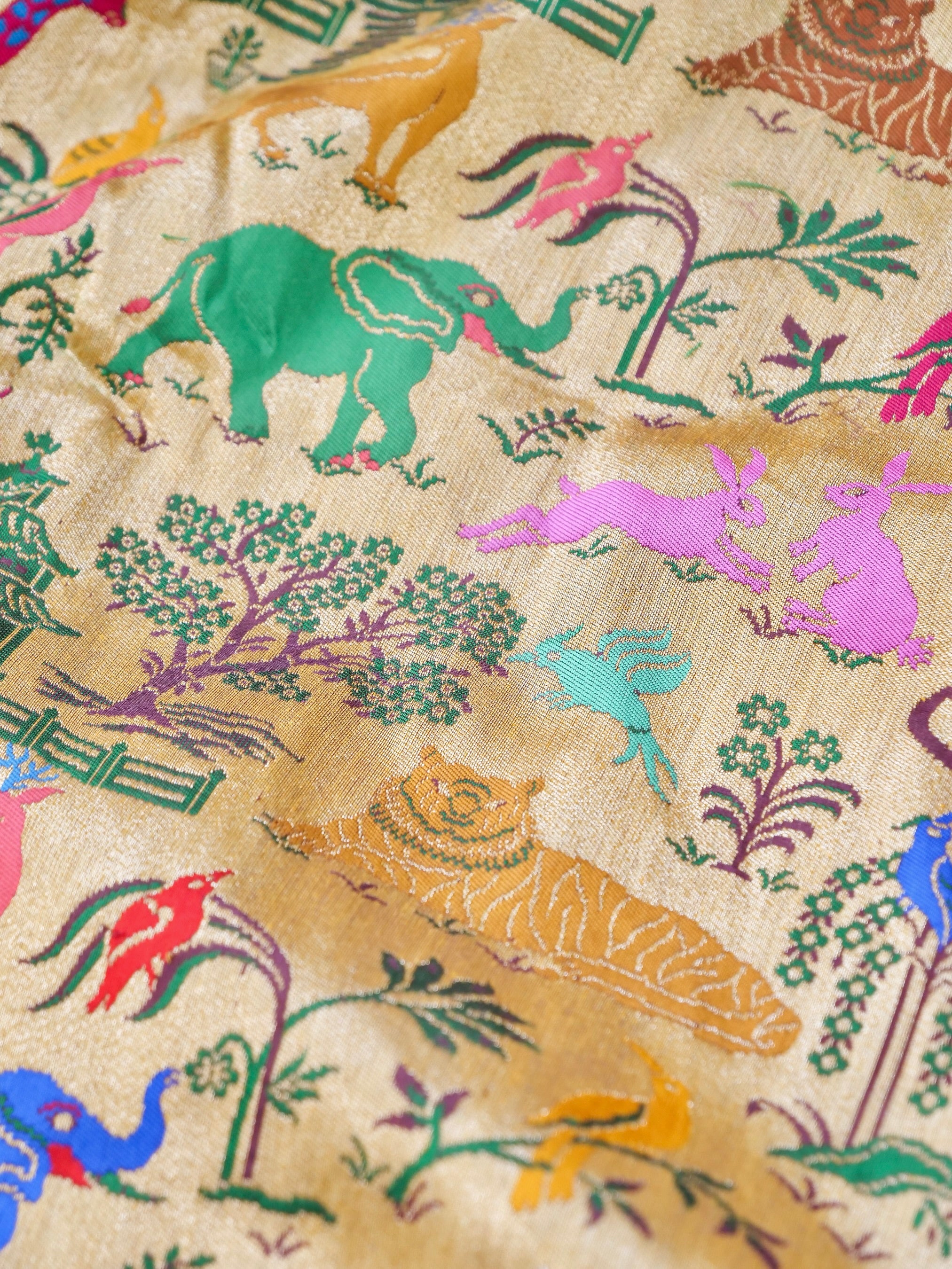 Handwoven Banarasi Katan Silk Kadwa Shikargah Saree
