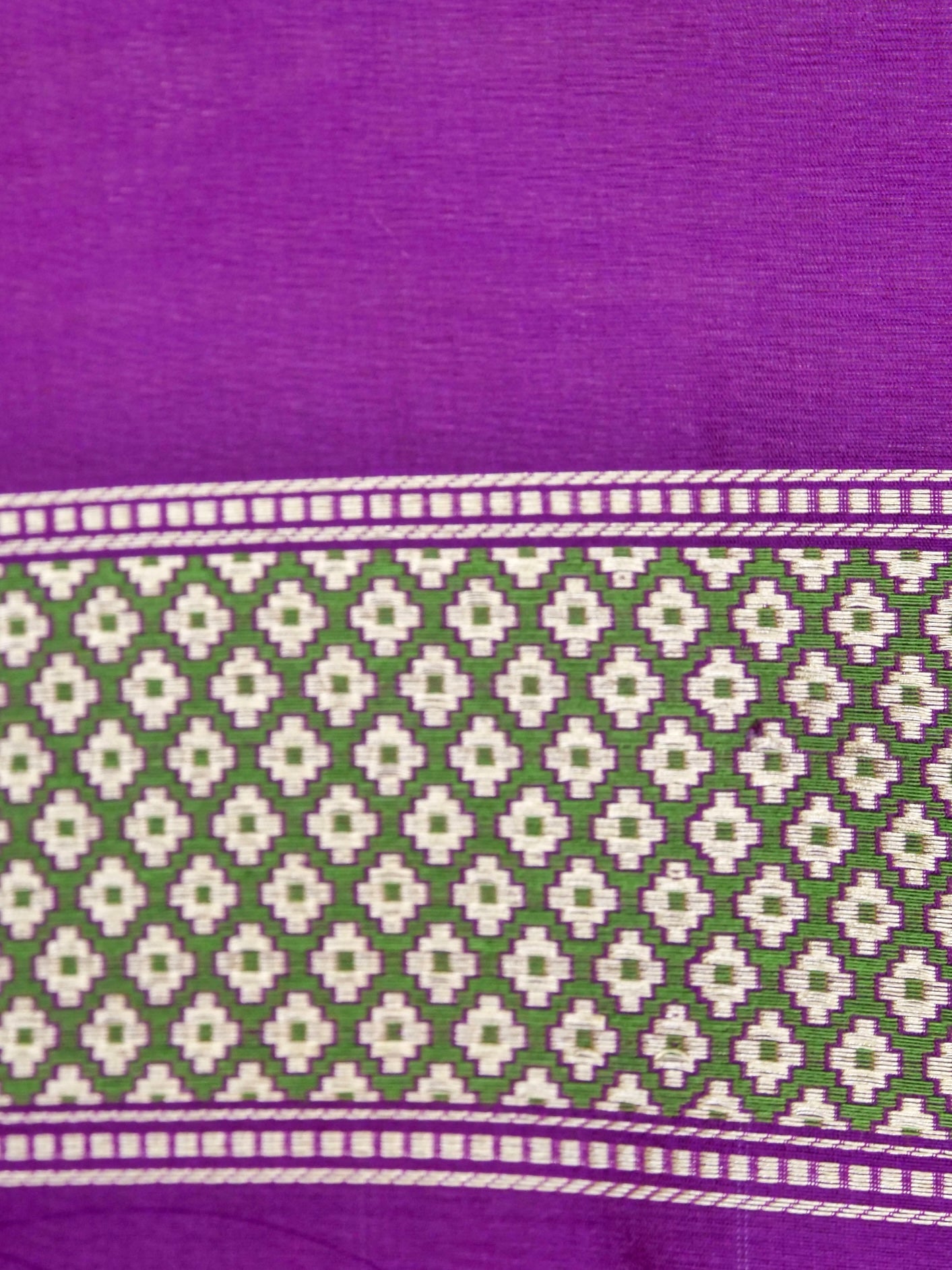 Handloom Banarasi Pure Silk Tissue Kadwa Saree
