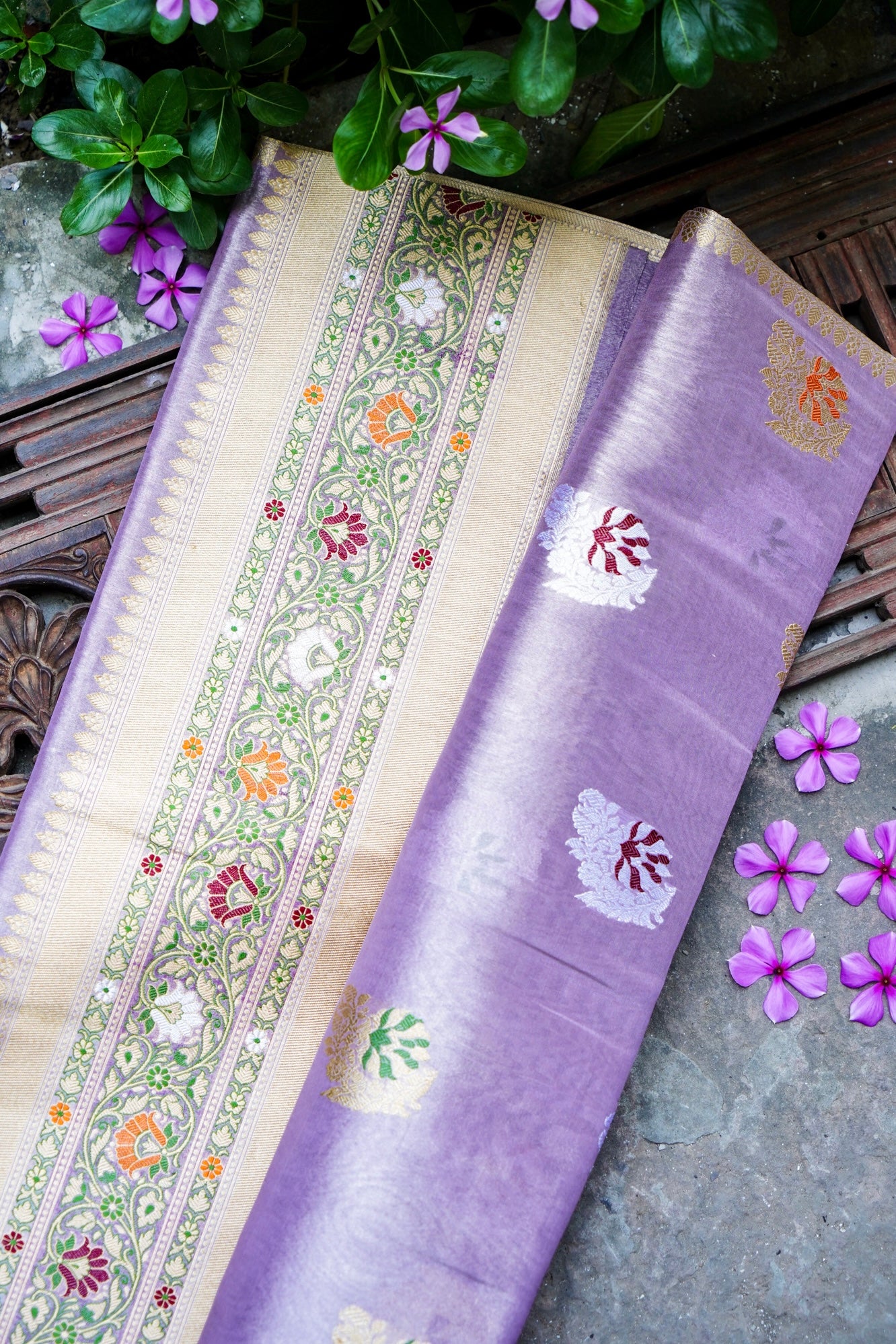 Handloom Banarasi Pure Silk Tissue Kadwa Saree