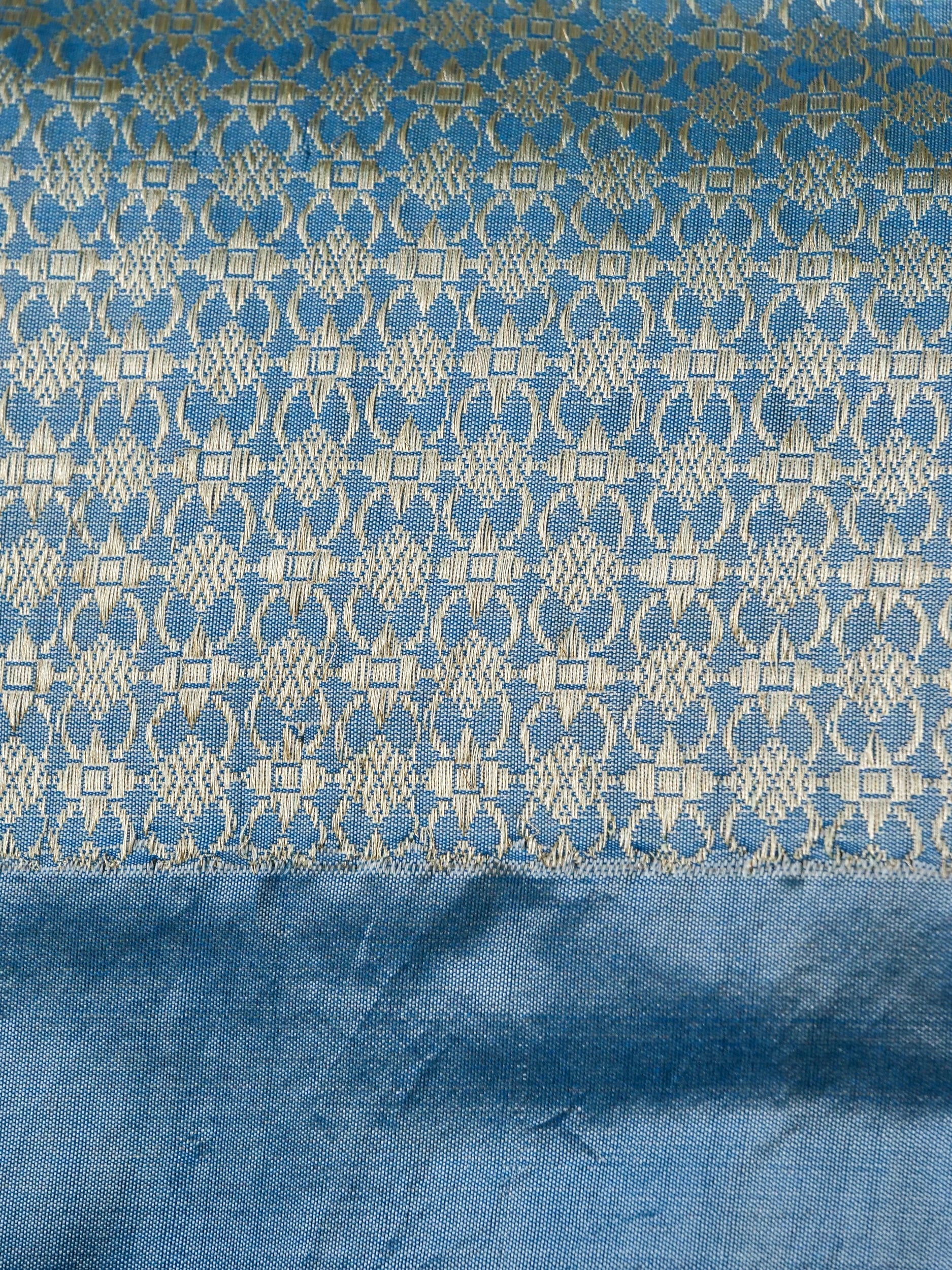 Handwoven Banarasi Katan Silk Shikargah Saree with Contrast Border