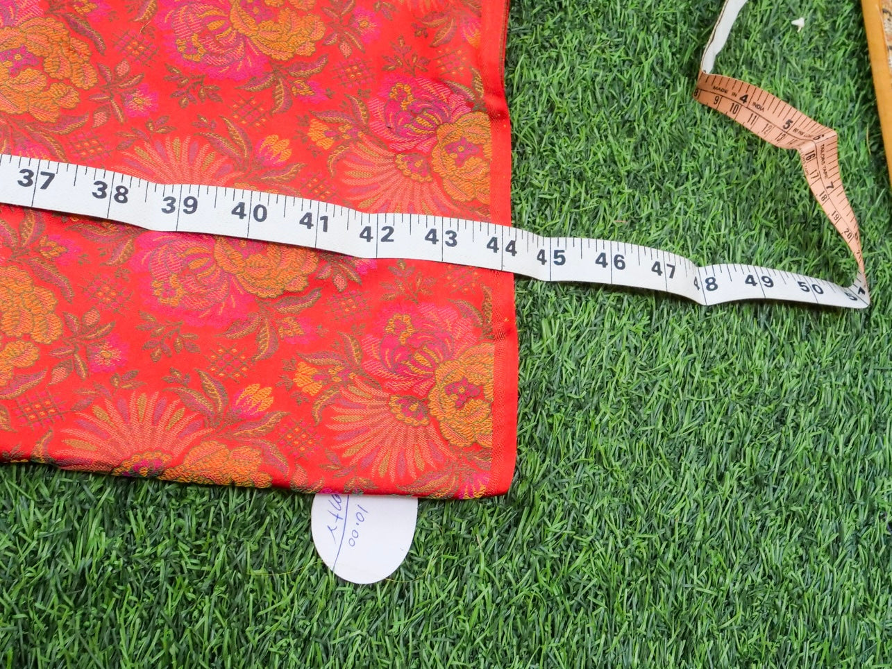 Handloom Banarasi Juhi Tanchoi Silk Fabric