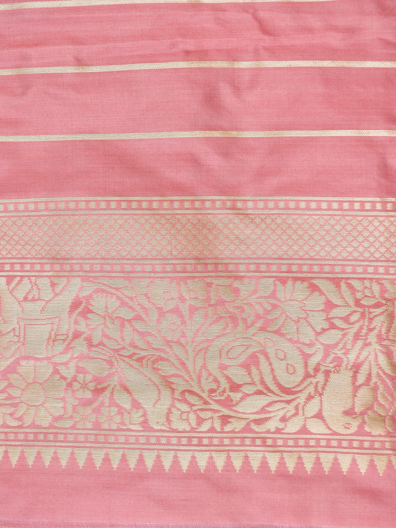 Handwoven Banarasi Katan Silk Kadwa Shikargah Saree