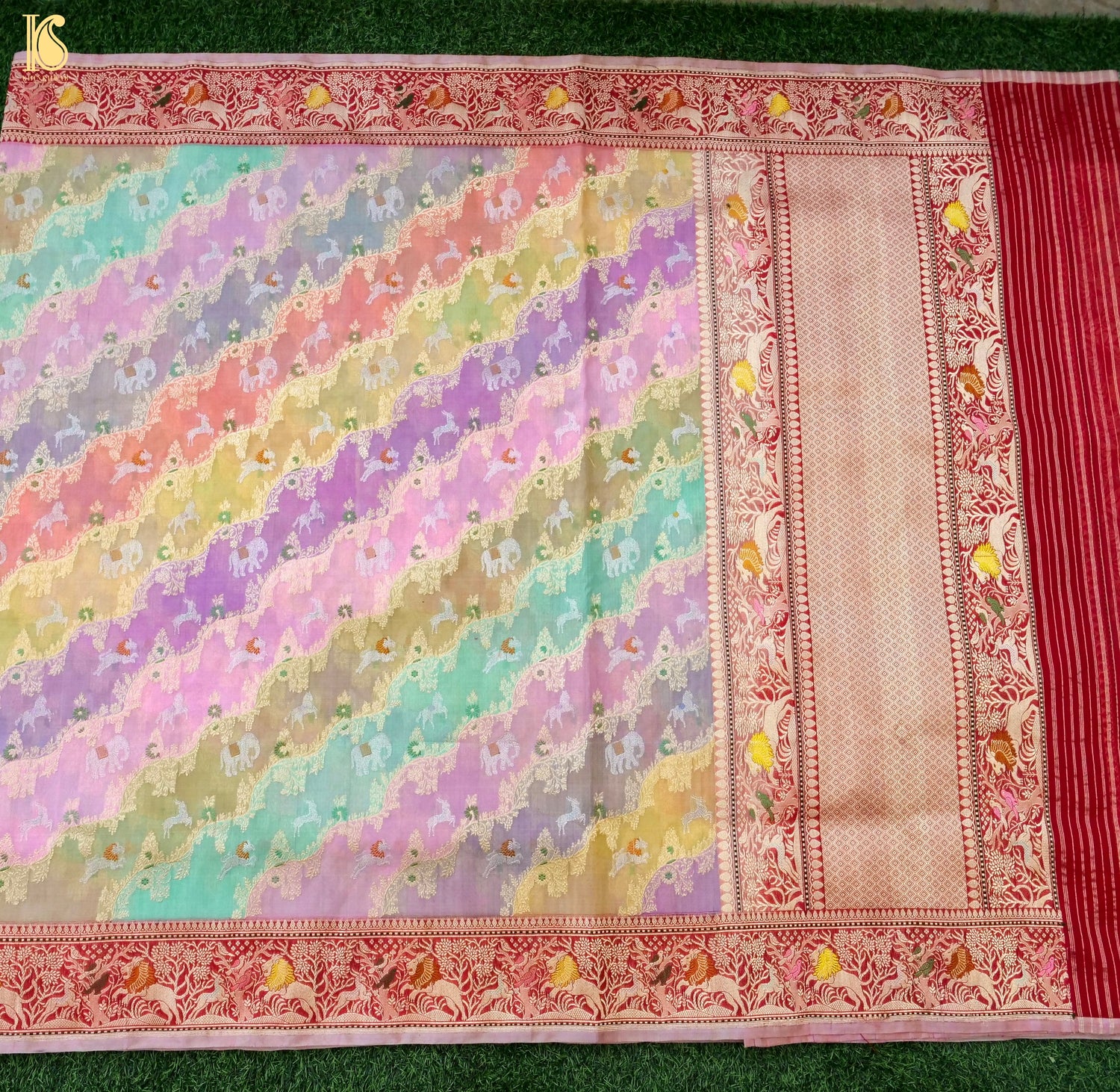 Handloom Banarasi Kora Rangkat Kadwa Silk Saree