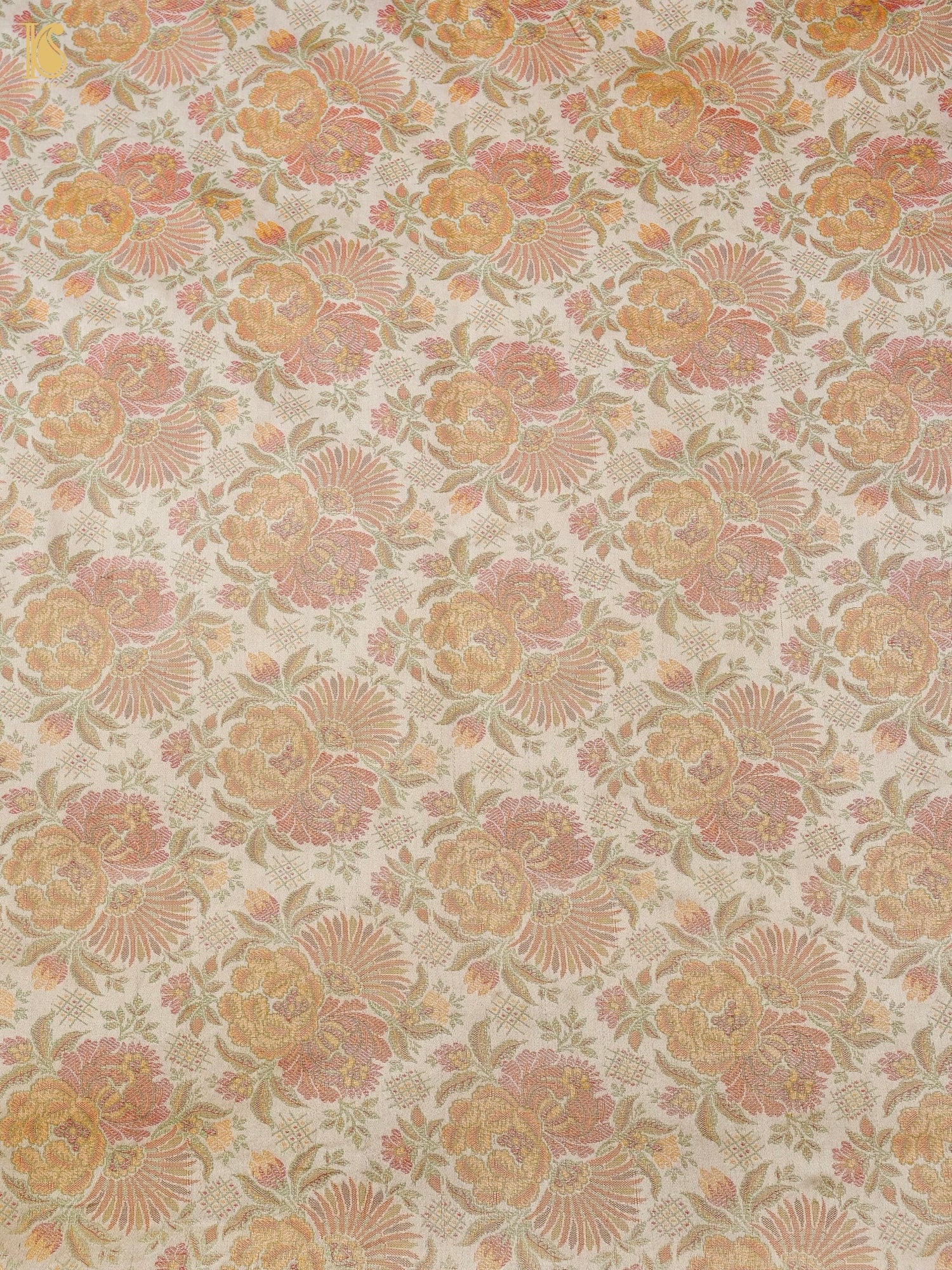 Handloom Banarasi Juhi Tanchoi Silk Fabric