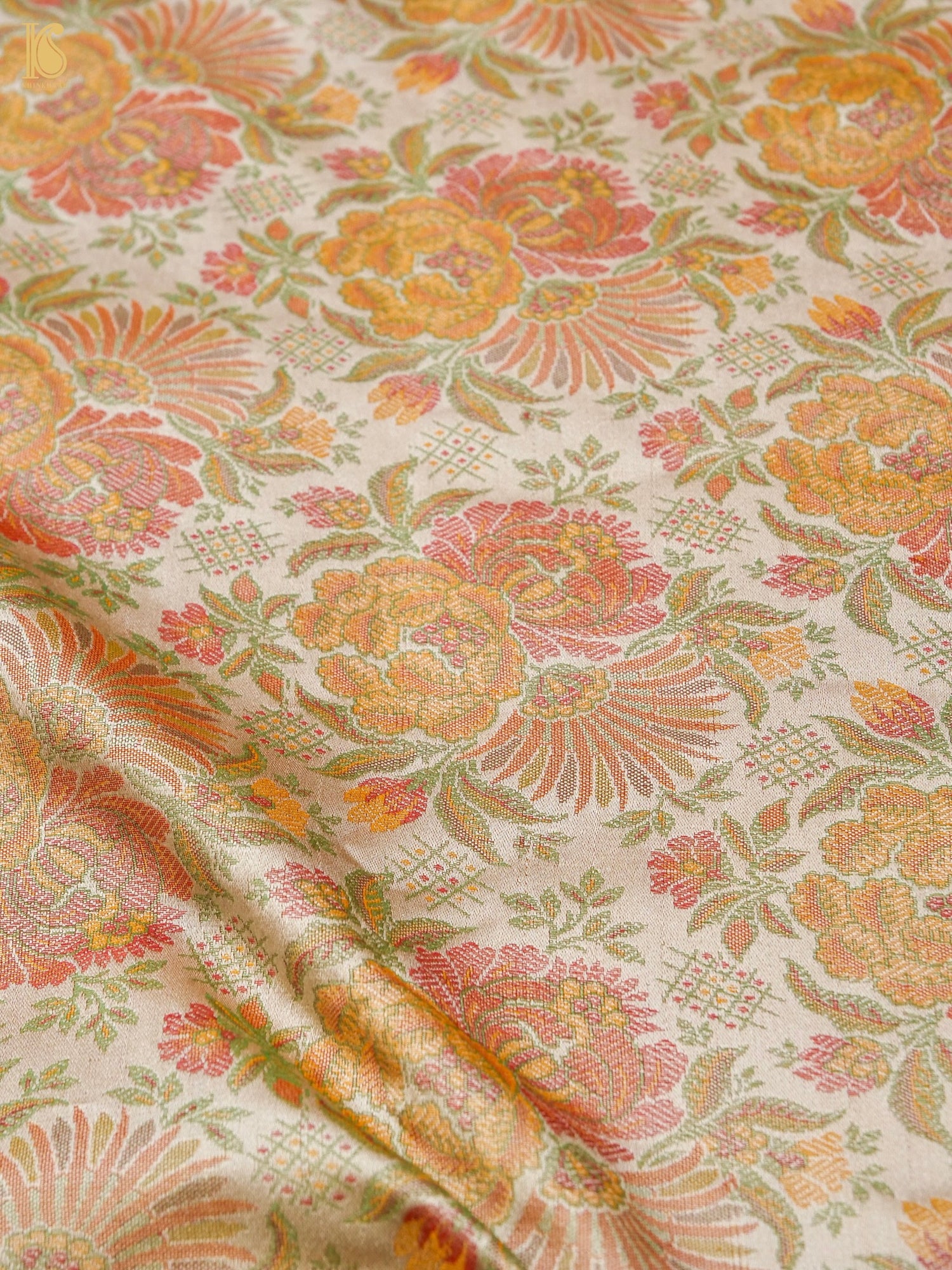 Handloom Banarasi Juhi Tanchoi Silk Fabric