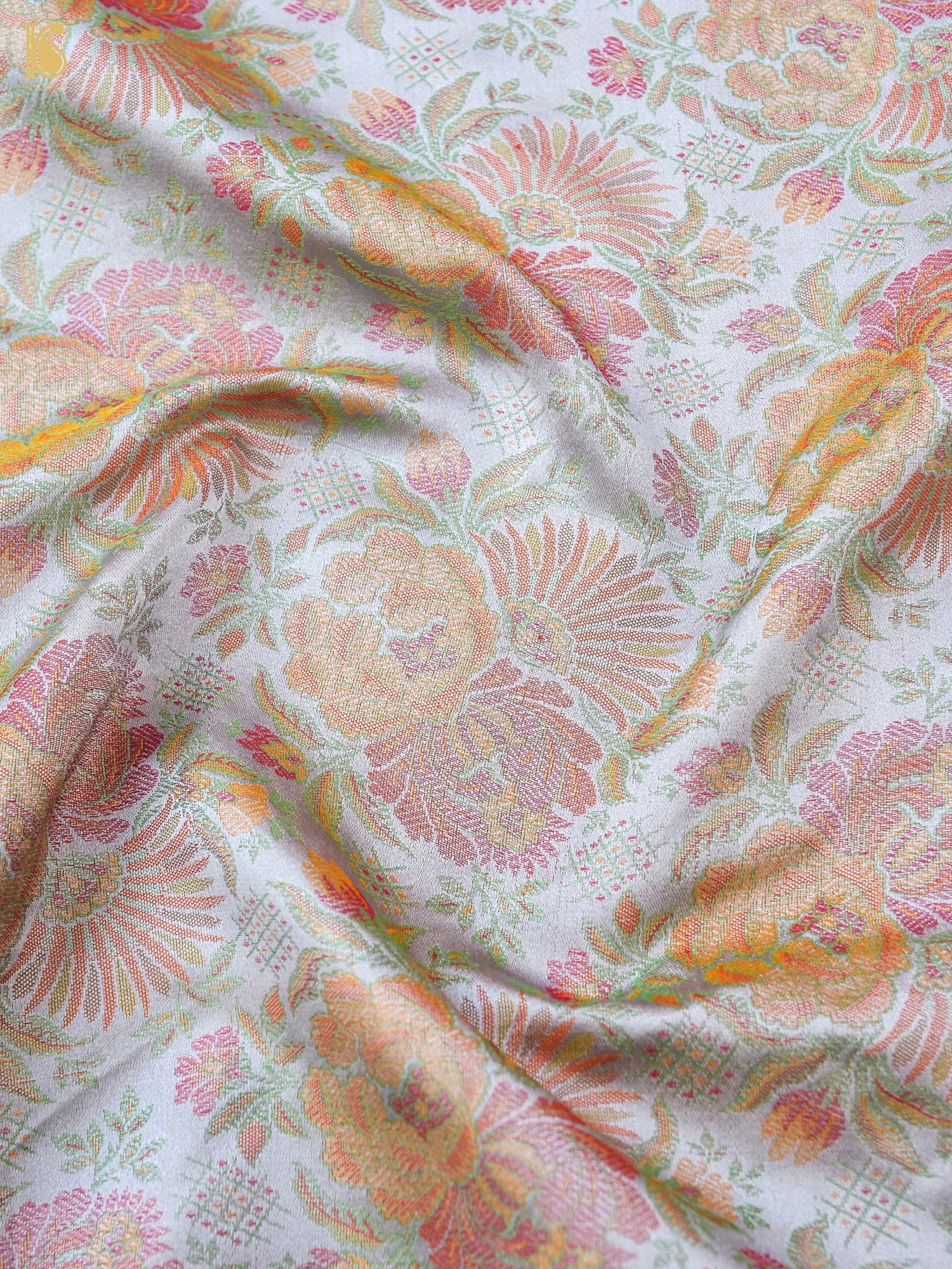 Handloom Banarasi Juhi Tanchoi Silk Fabric