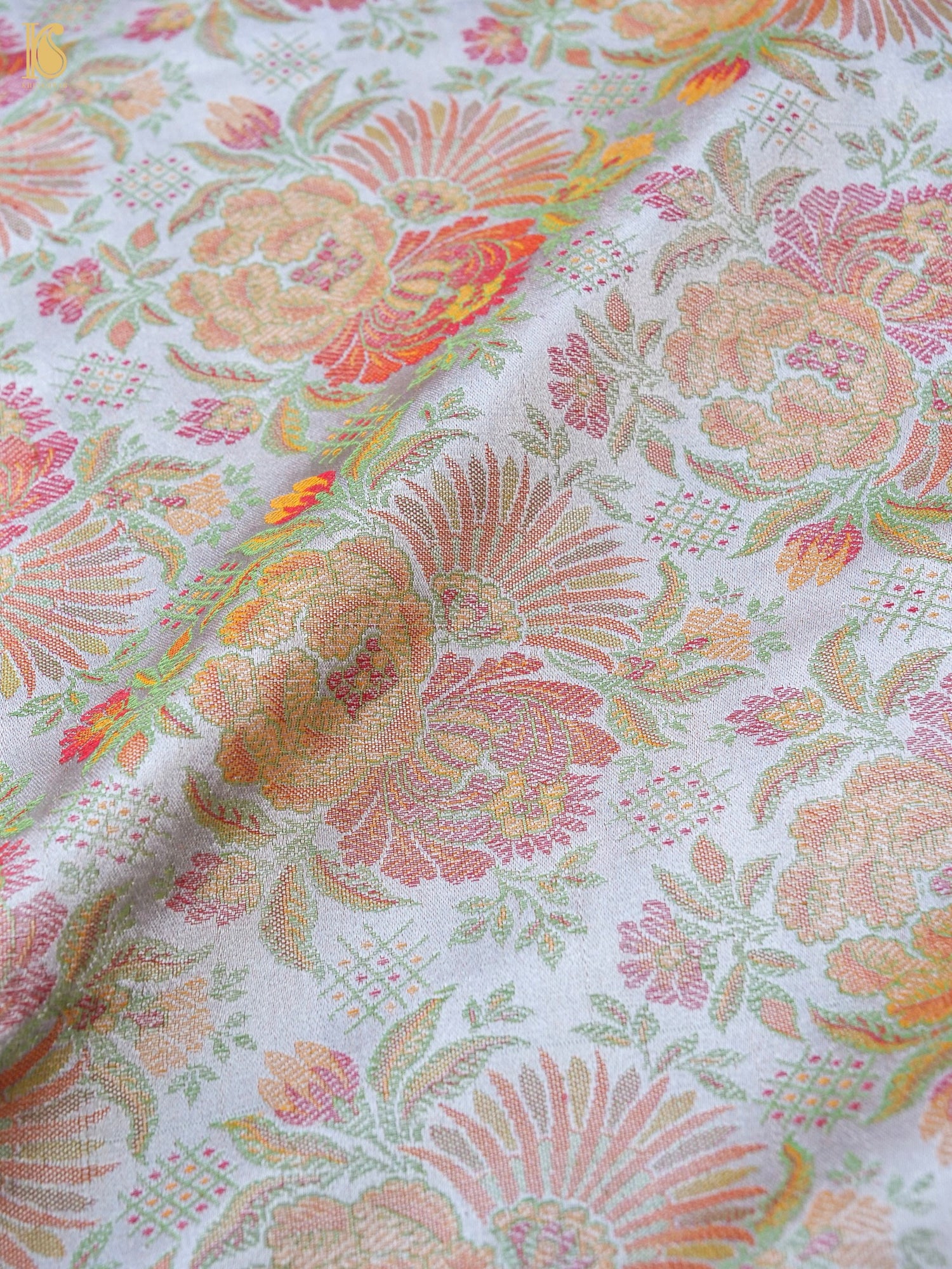 Handloom Banarasi Juhi Tanchoi Silk Fabric