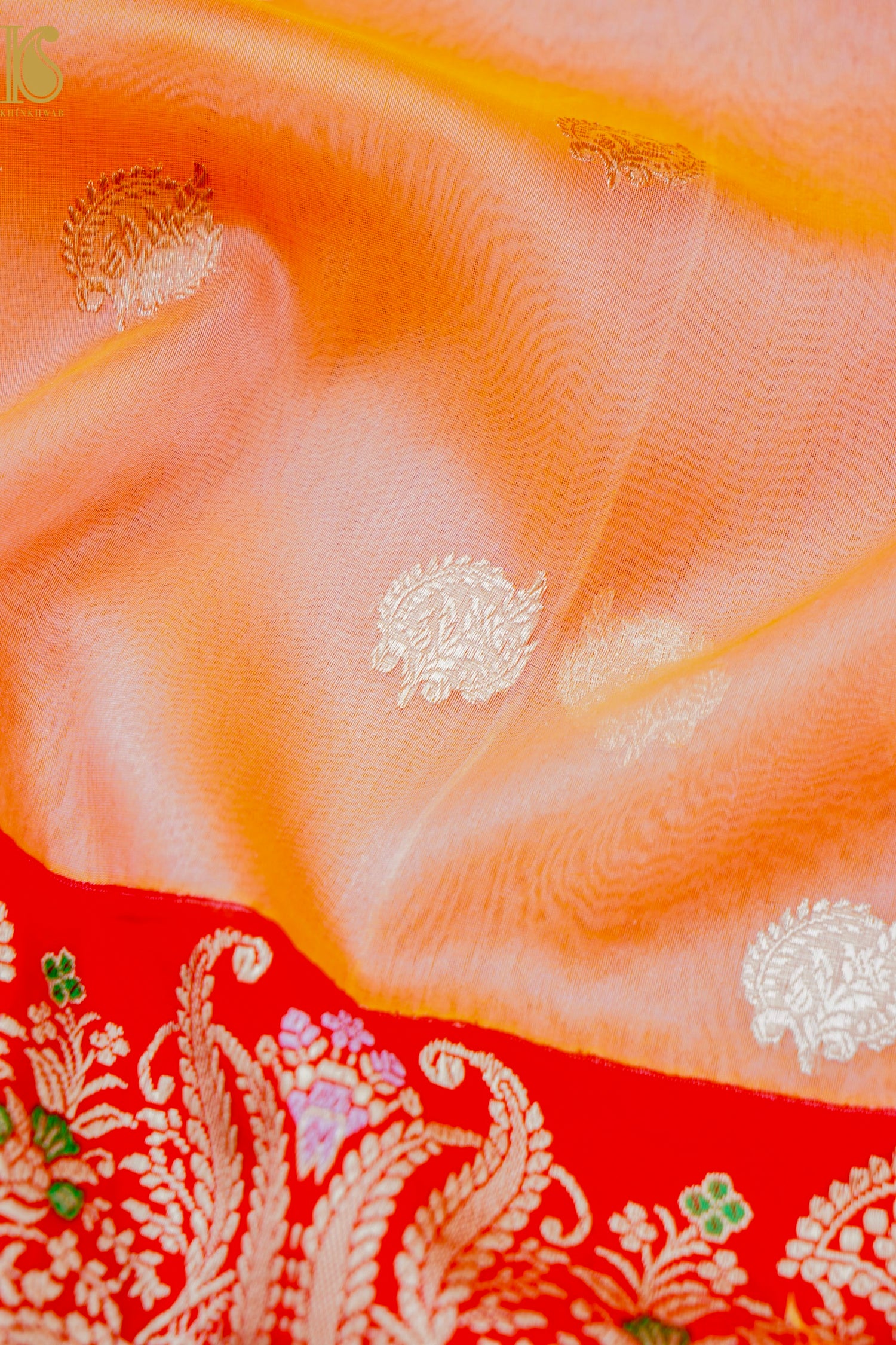 Kora Handloom Banarasi Saree with Kadwa Katan Border