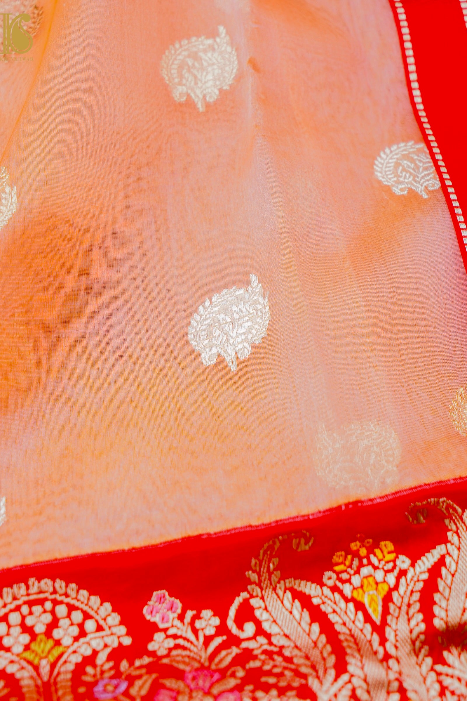 Kora Handloom Banarasi Saree with Kadwa Katan Border