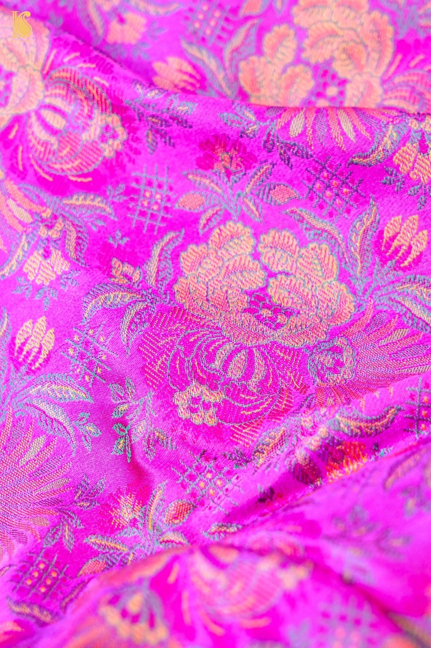 Handloom Banarasi Juhi Tanchoi Silk Fabric