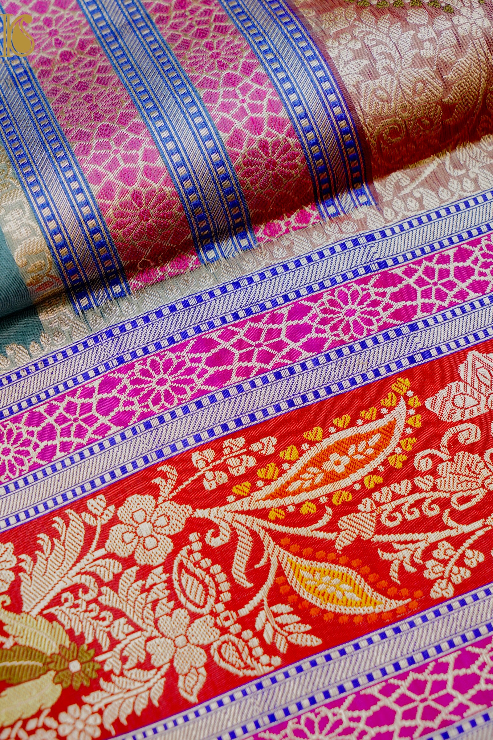 Kora Handloom Banarasi Saree with Kadwa Katan Border