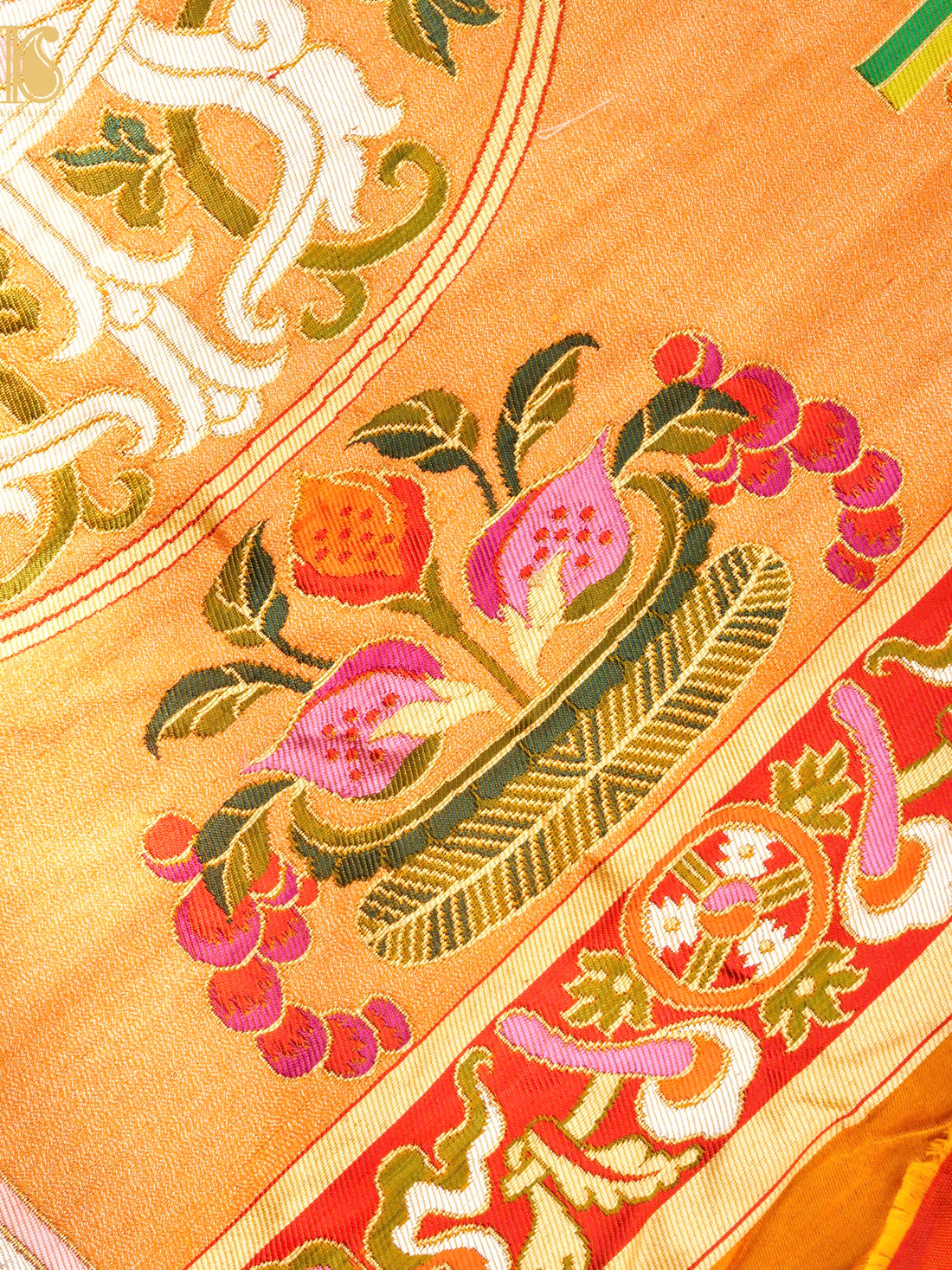 Handwoven Pure Brocade Gyaser Banarasi Fabric