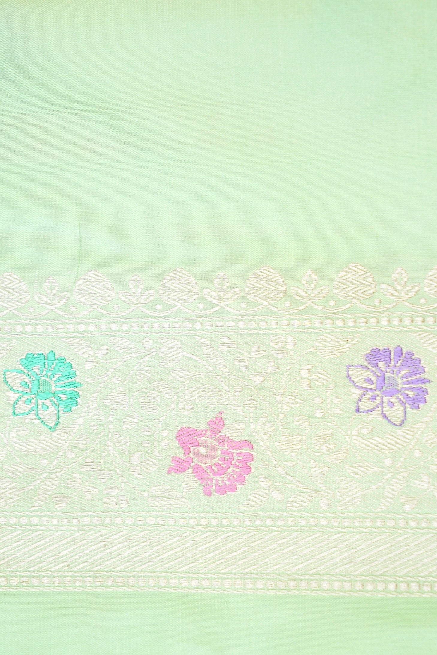 Handloom Banarasi Pure Katan Silk Kadwa Saree
