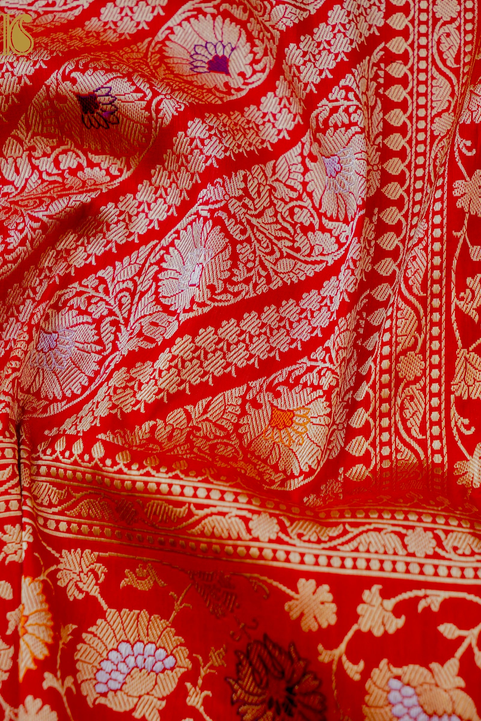 Handloom Banarasi Silk Meena Brocade Saree with Kadwa Border