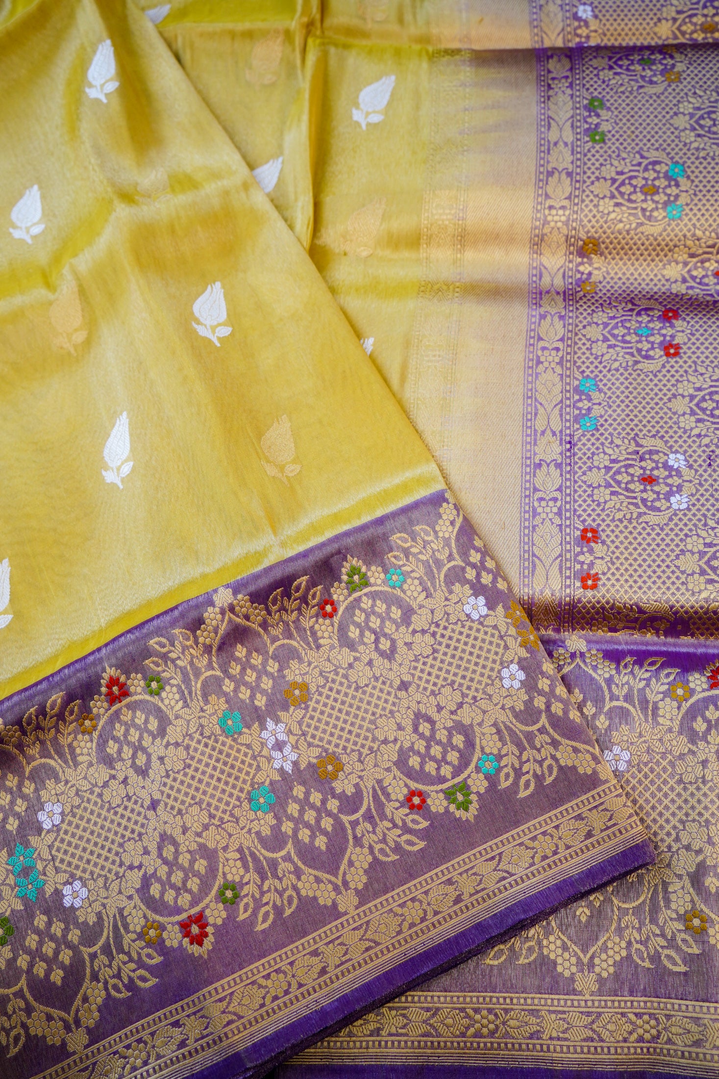 Handloom Banarasi Pure Silk Tissue Kadwa Saree