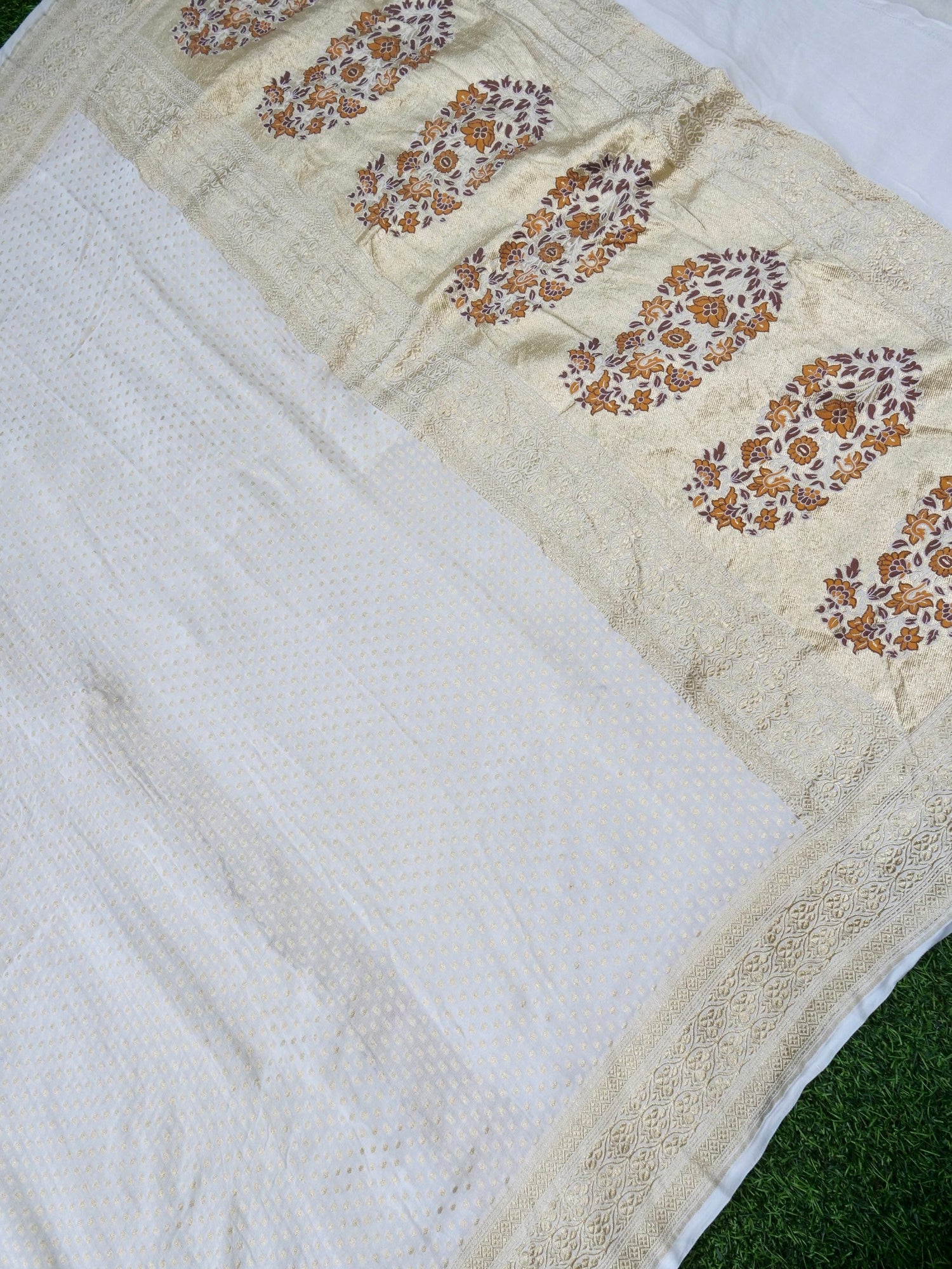 Handwoven Banarasi Georgette Saree