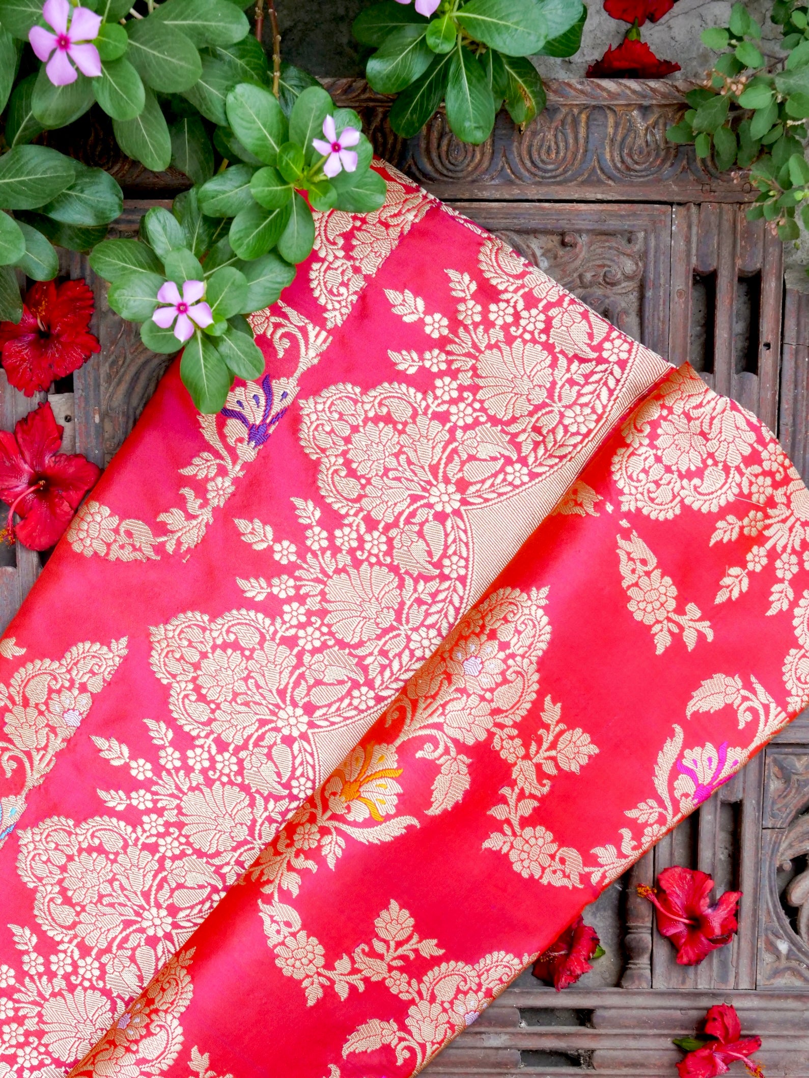 Banarasi Katan Silk Handwoven Kadwa Jaal Saree