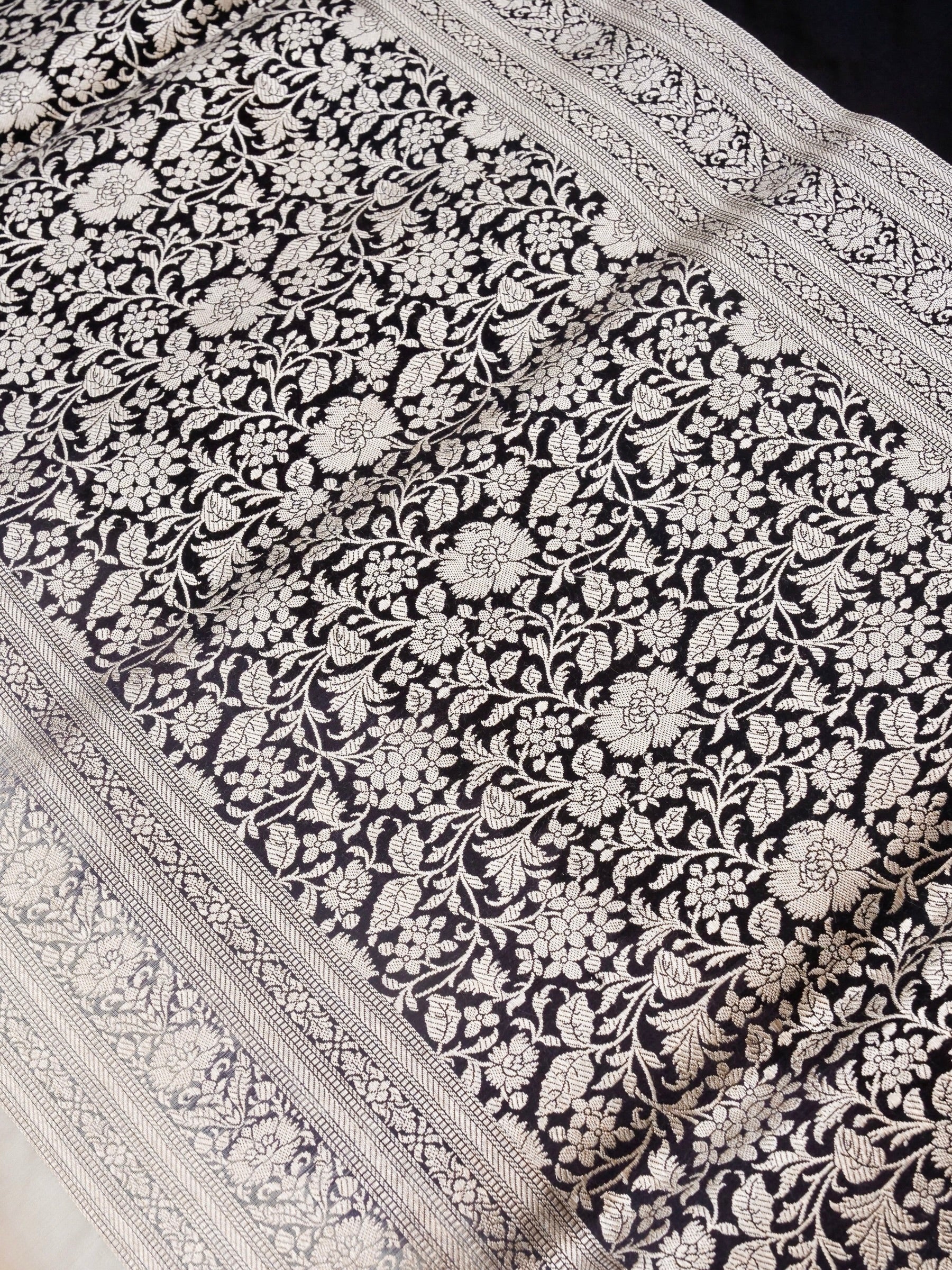 Handloom Banarasi Mashru Silk Tanchoi Kadwa Saree - Khinkhwab