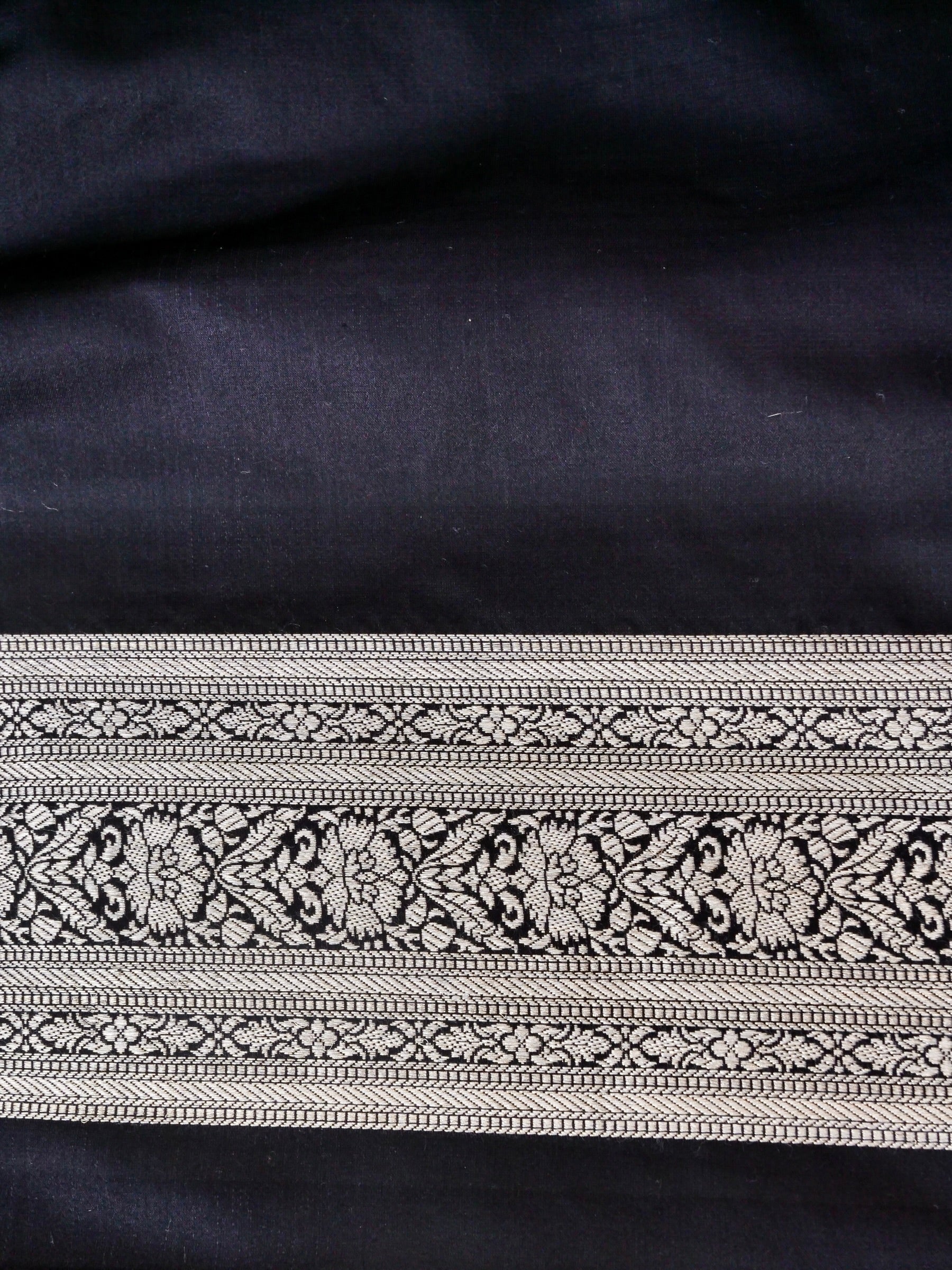 Handloom Banarasi Mashru Silk Tanchoi Kadwa Saree - Khinkhwab