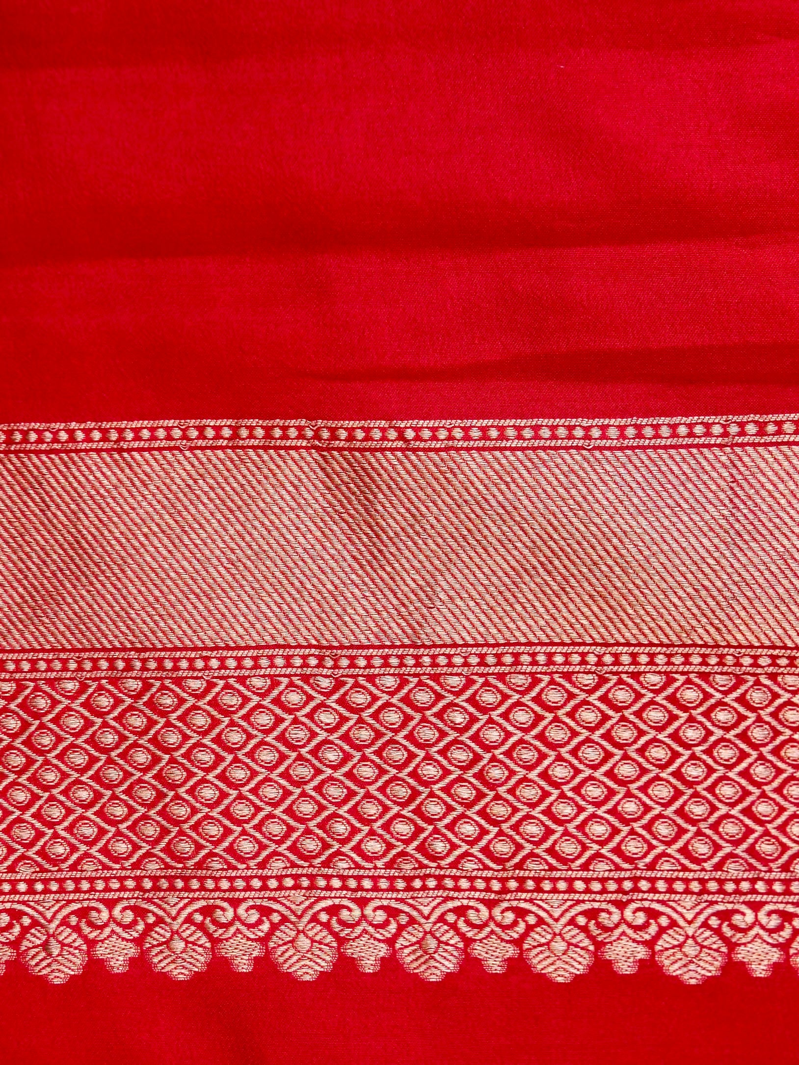Handloom Banarasi Crepe Silk Saree with Zari Brocade - Khinkhwab