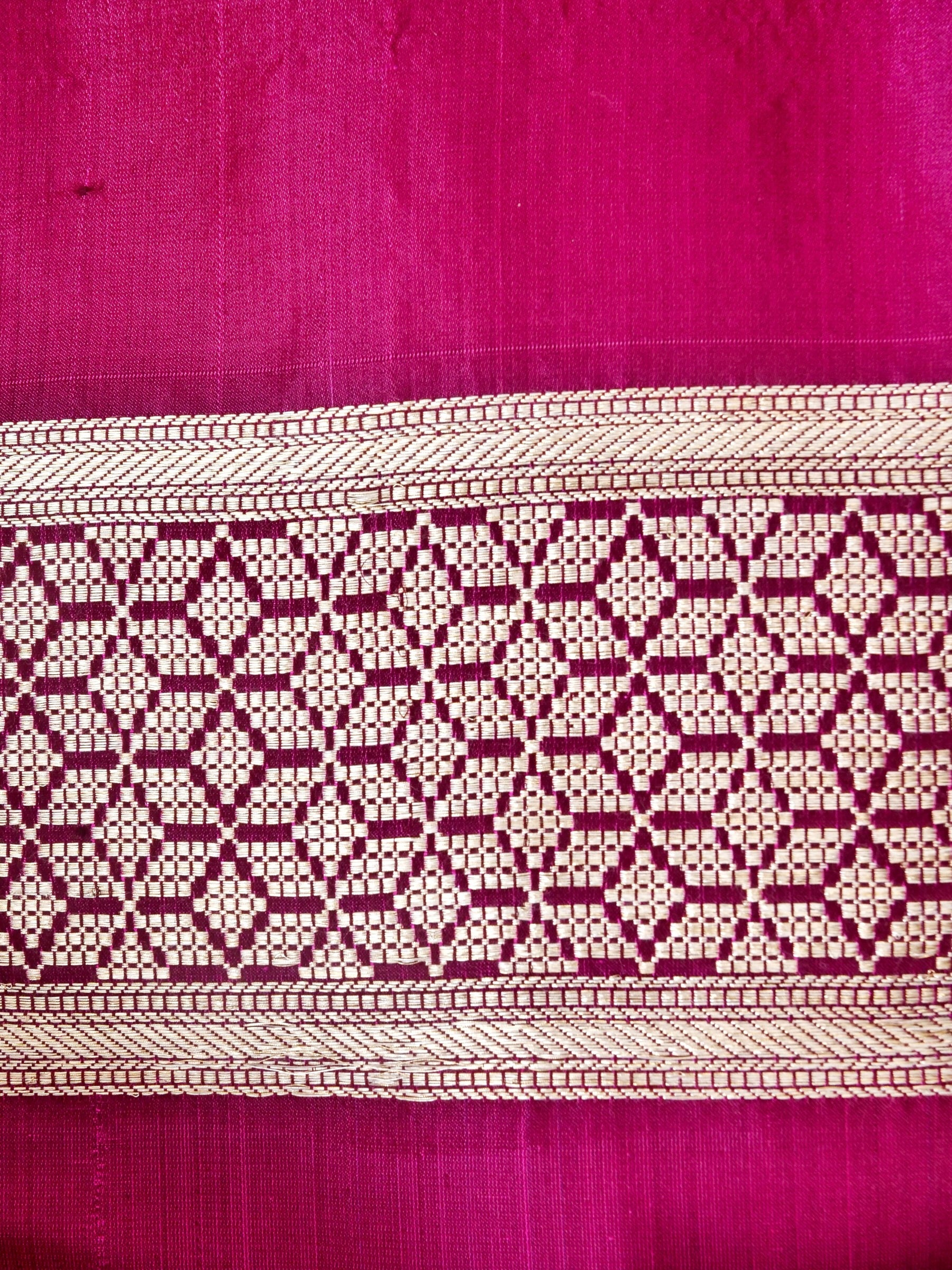 Handloom Banarasi Mashru Silk Tanchoi Kadwa Saree - Khinkhwab