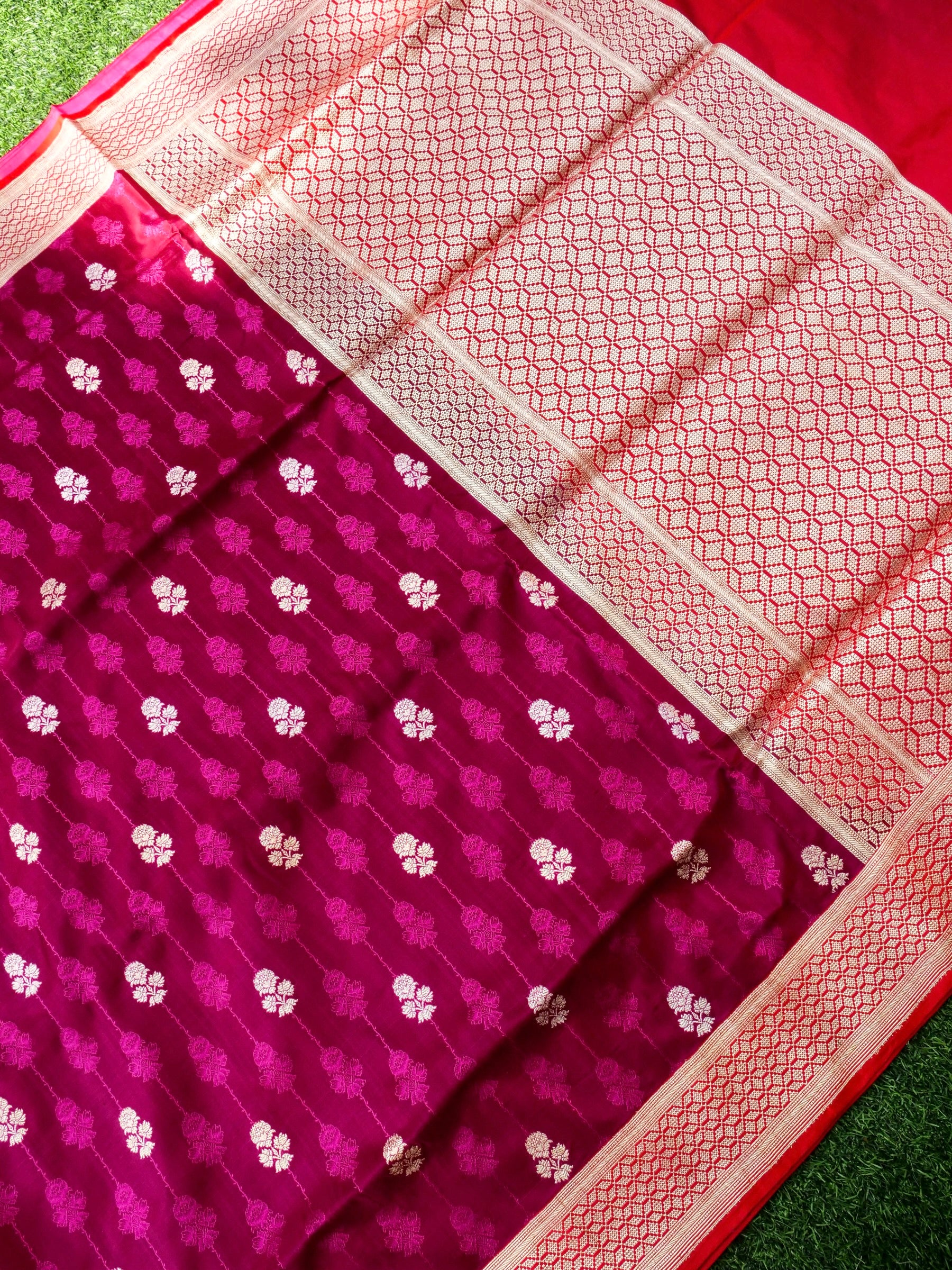 Handloom Banarasi Mashru Silk Tanchoi Kadwa Saree - Khinkhwab