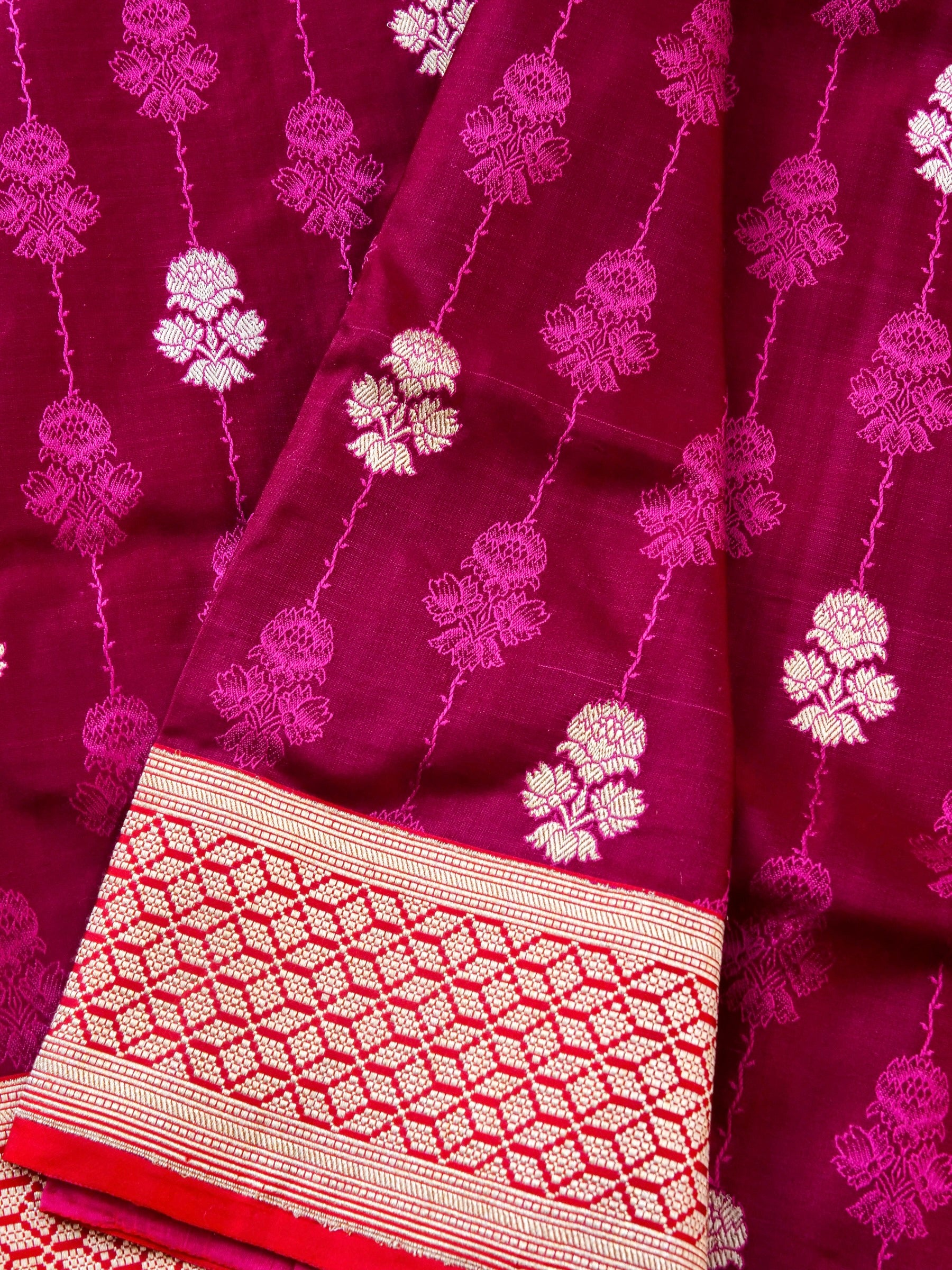 Handloom Banarasi Mashru Silk Tanchoi Kadwa Saree - Khinkhwab