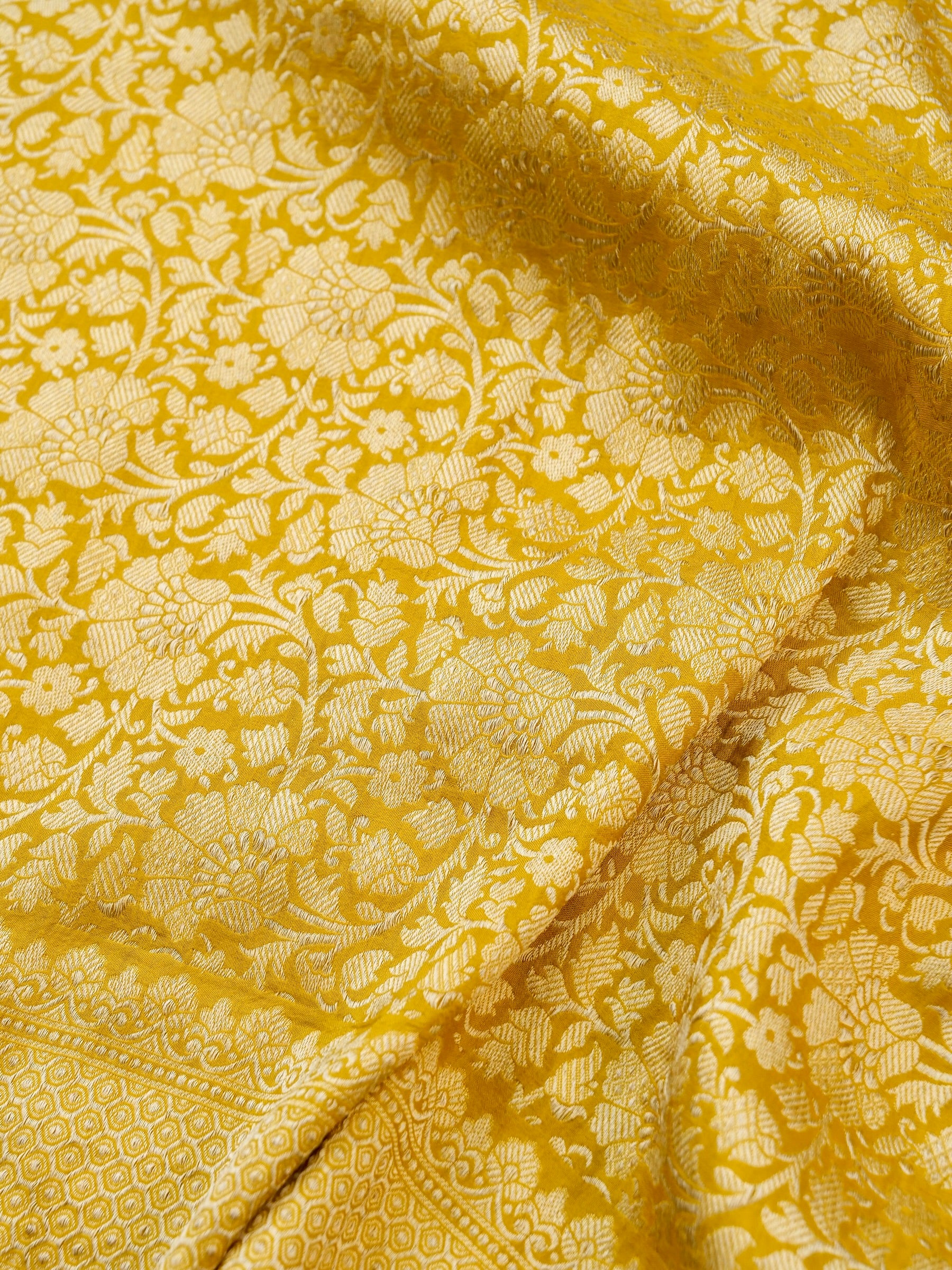 Handloom Banarasi Crepe Silk Saree with Zari Brocade - Khinkhwab