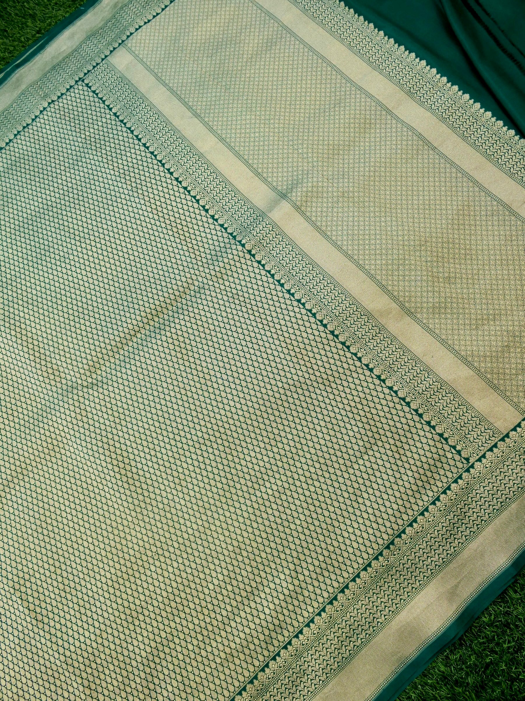 Handloom Banarasi Crepe Silk Saree with Zari Brocade - Khinkhwab