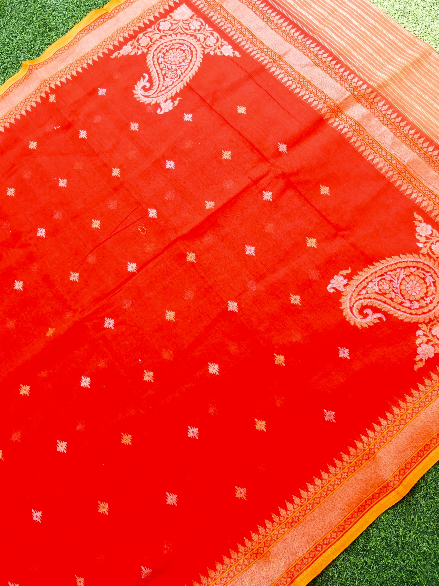 Banarasi Cotton Handloom Kadwa Ektara Saree - Khinkhwab