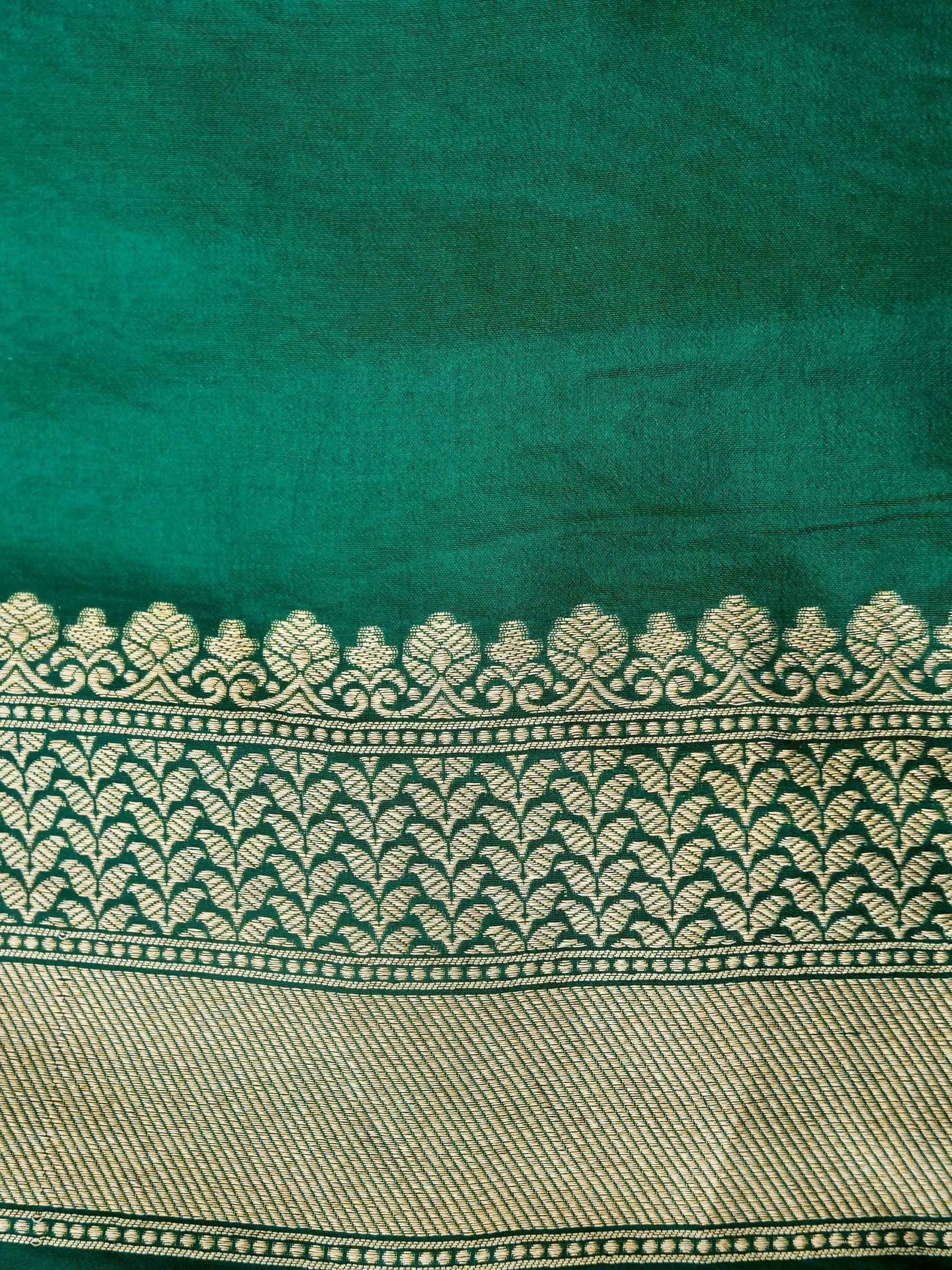 Handloom Banarasi Crepe Silk Saree with Zari Brocade - Khinkhwab