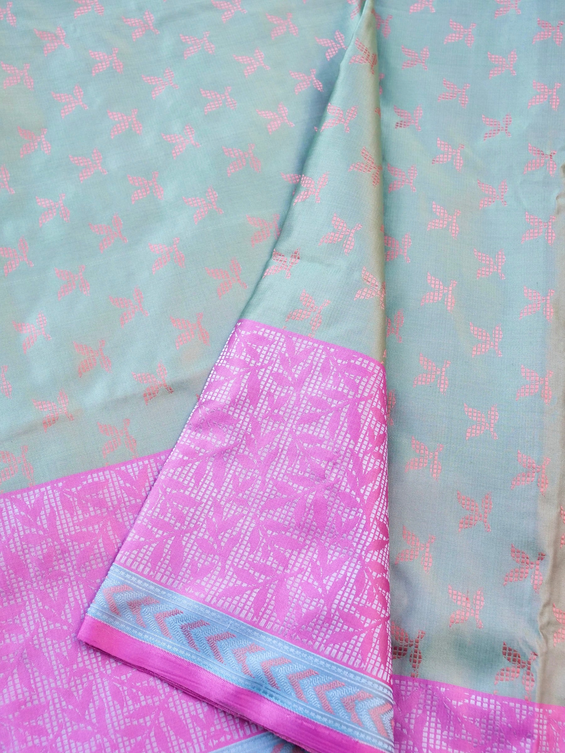 Handloom Banarasi Silk Sateen Tanchoi Saree with Skirt Border - Khinkhwab