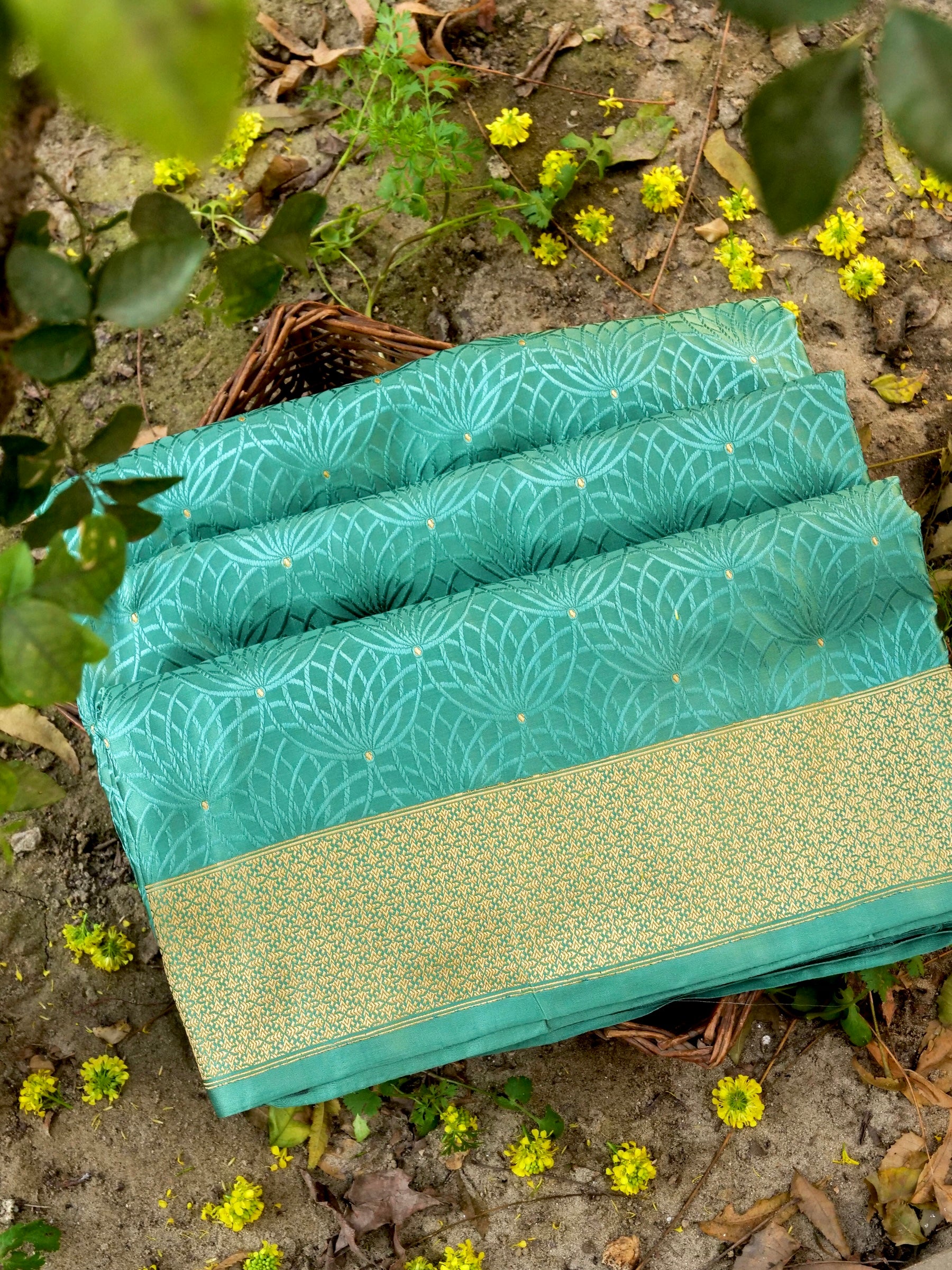 Handloom Banarasi Silk Sateen Tanchoi Saree - Khinkhwab